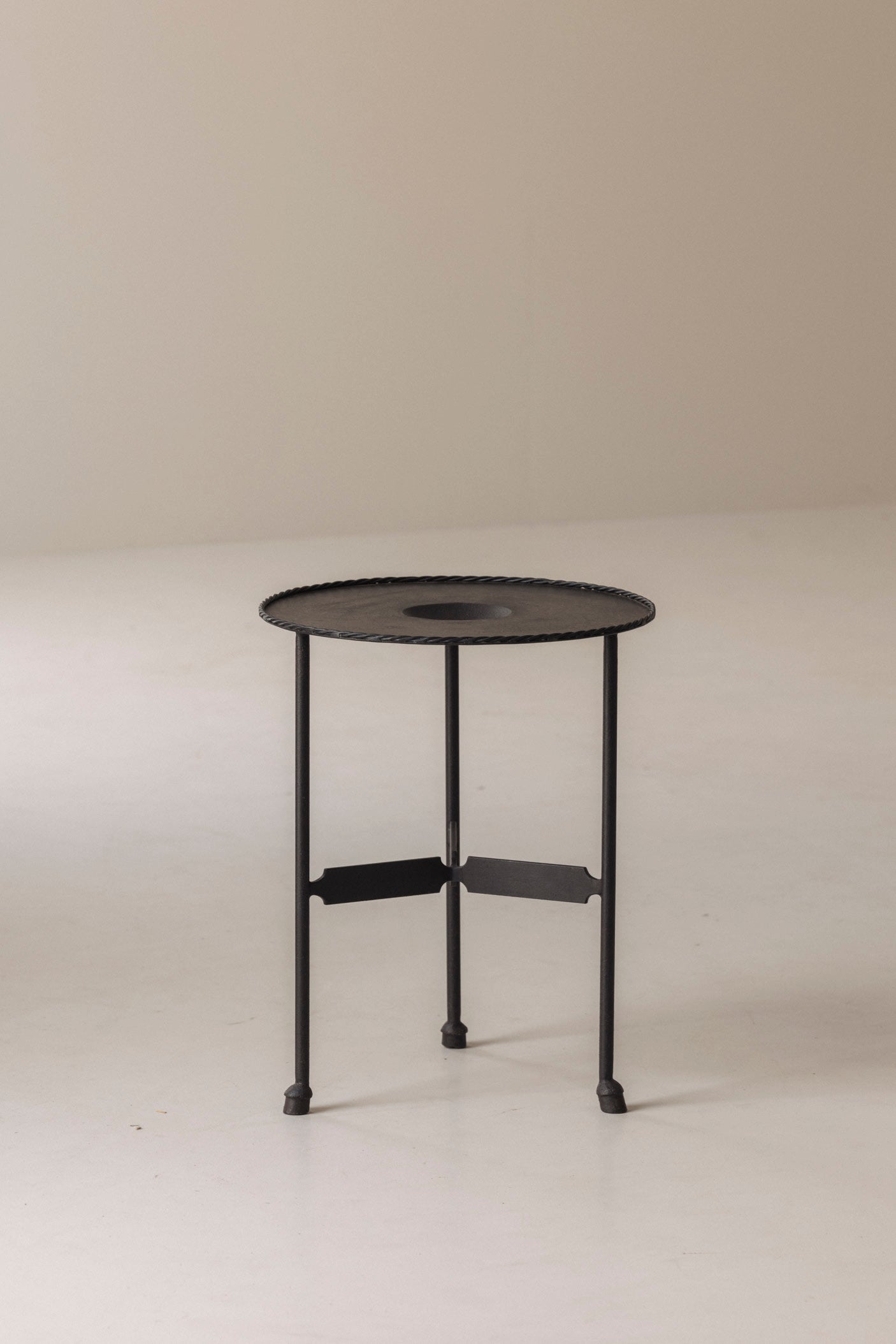 French Guéridon Side Table in Patinated Iron, 1940s. — additional view