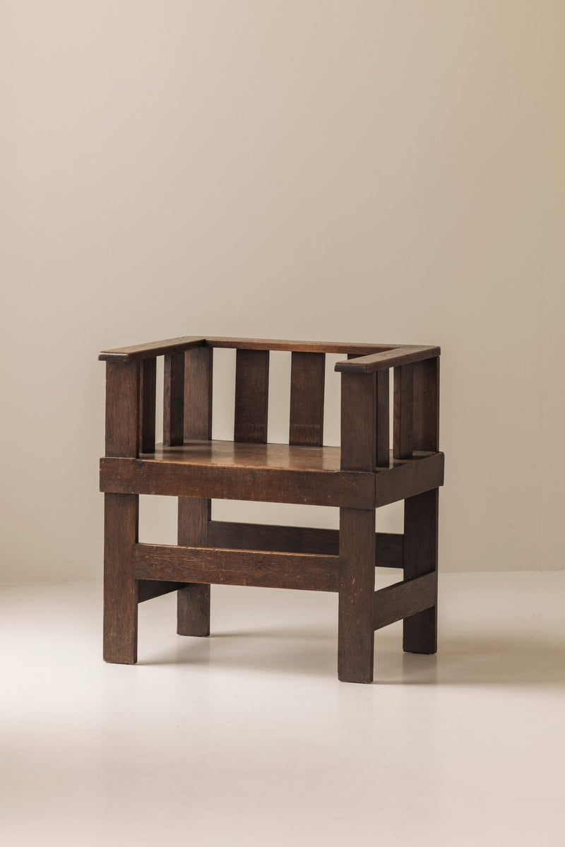 Rare French armchair in solid oak, early 1930s. — detail view