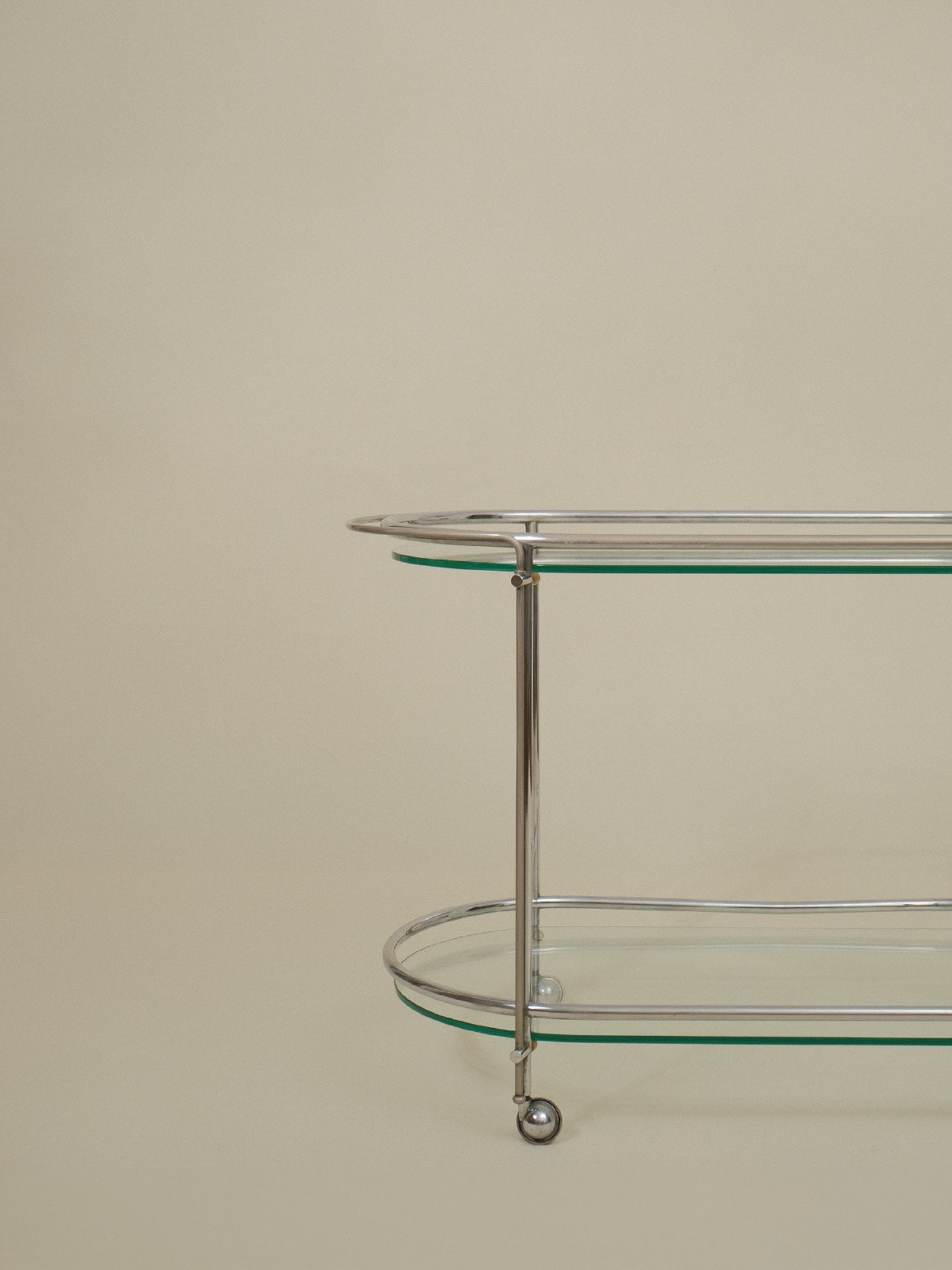 Gallotti & Radice "Riki" T52 Serving Trolley — lifestyle setting