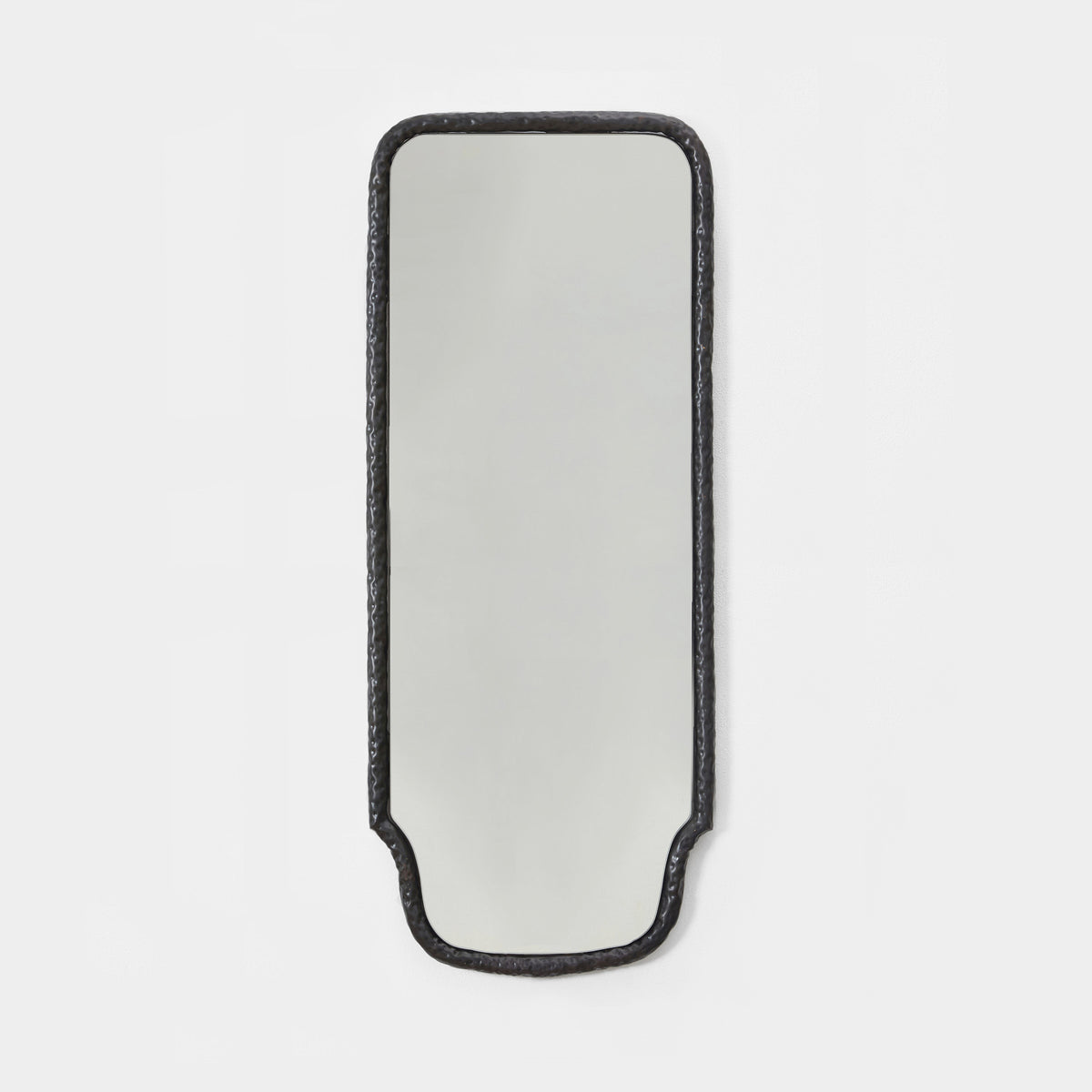 Serrallés - hammered metal mirror — detail view