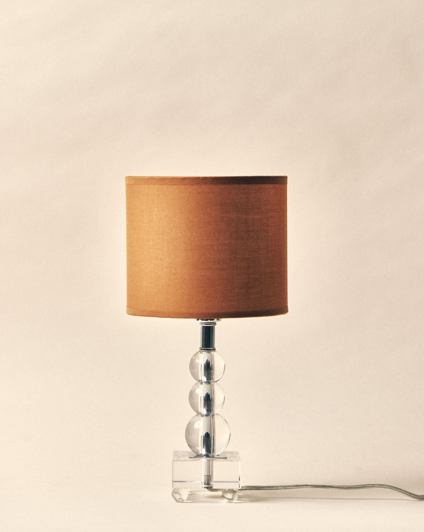 Turino' Table Lamp by SÒLER | The Oblist — glass base, brown shade