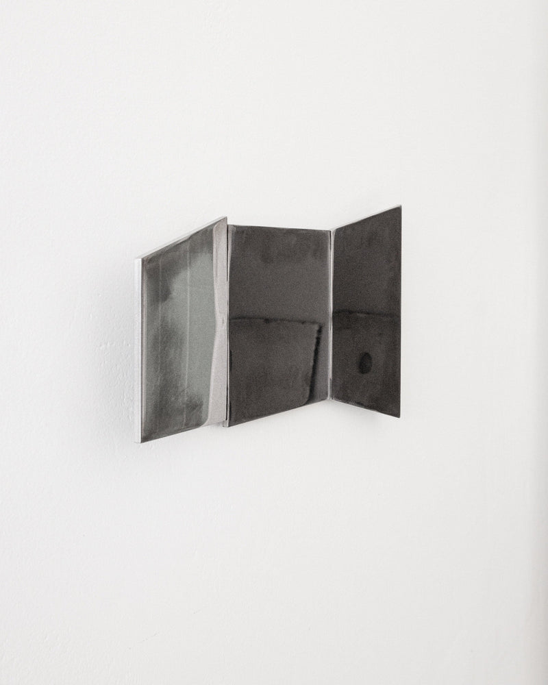 Contemporary Mirror in Steel - The Window by COSEINCORSO | The Oblist