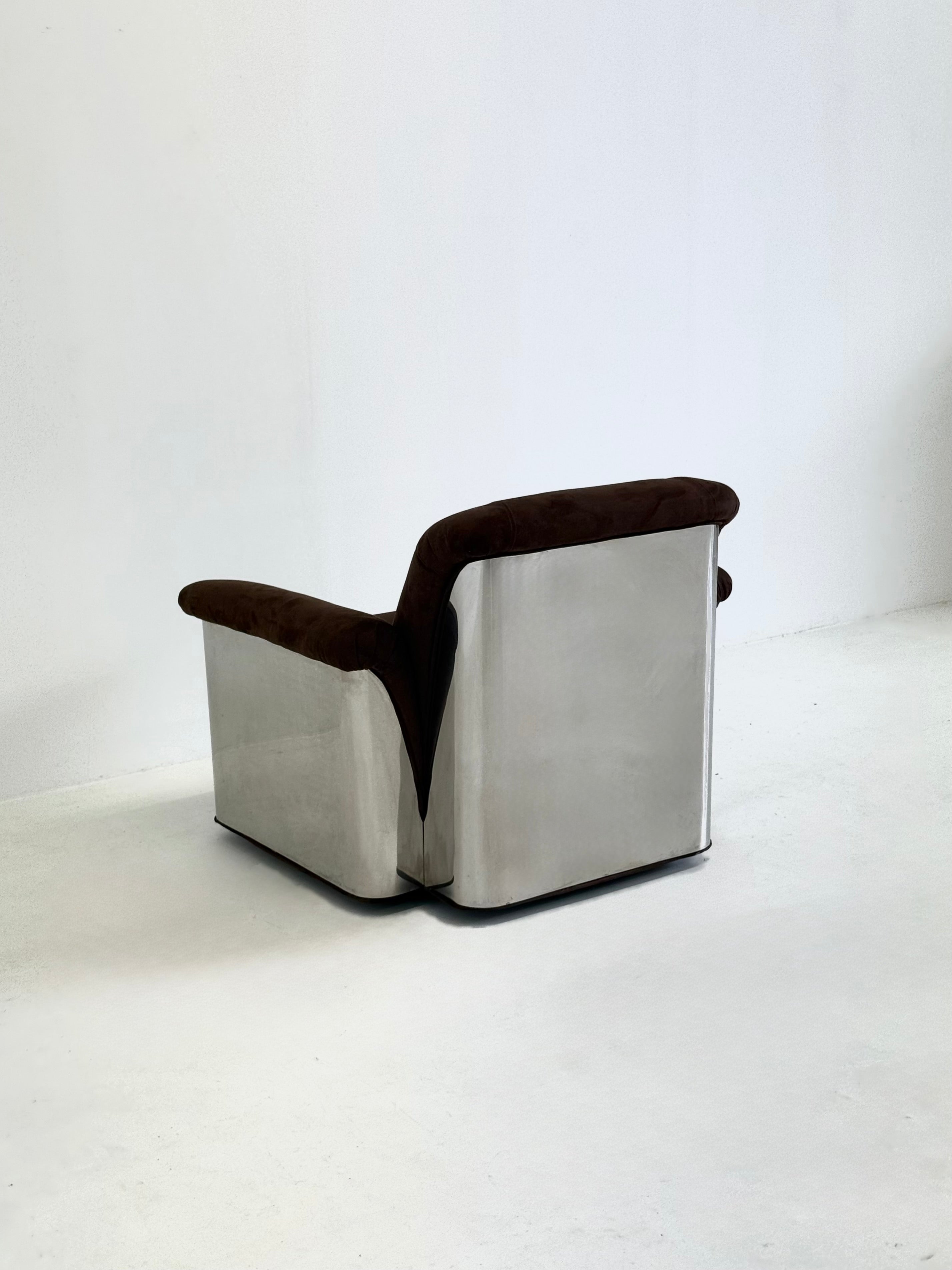 Gian Pietro Arosio Space Age armchairs — in context