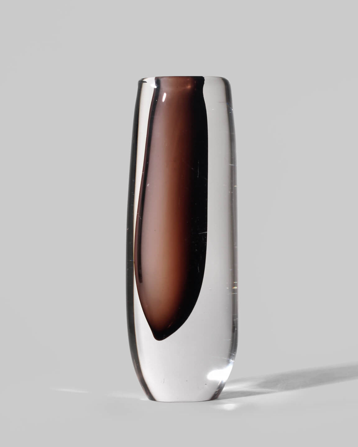 Vicke Lindstrand Sommerso Glass Vase In Clear And Brown, For Kosta Boda, 1960s, Signed by Vintage Stories