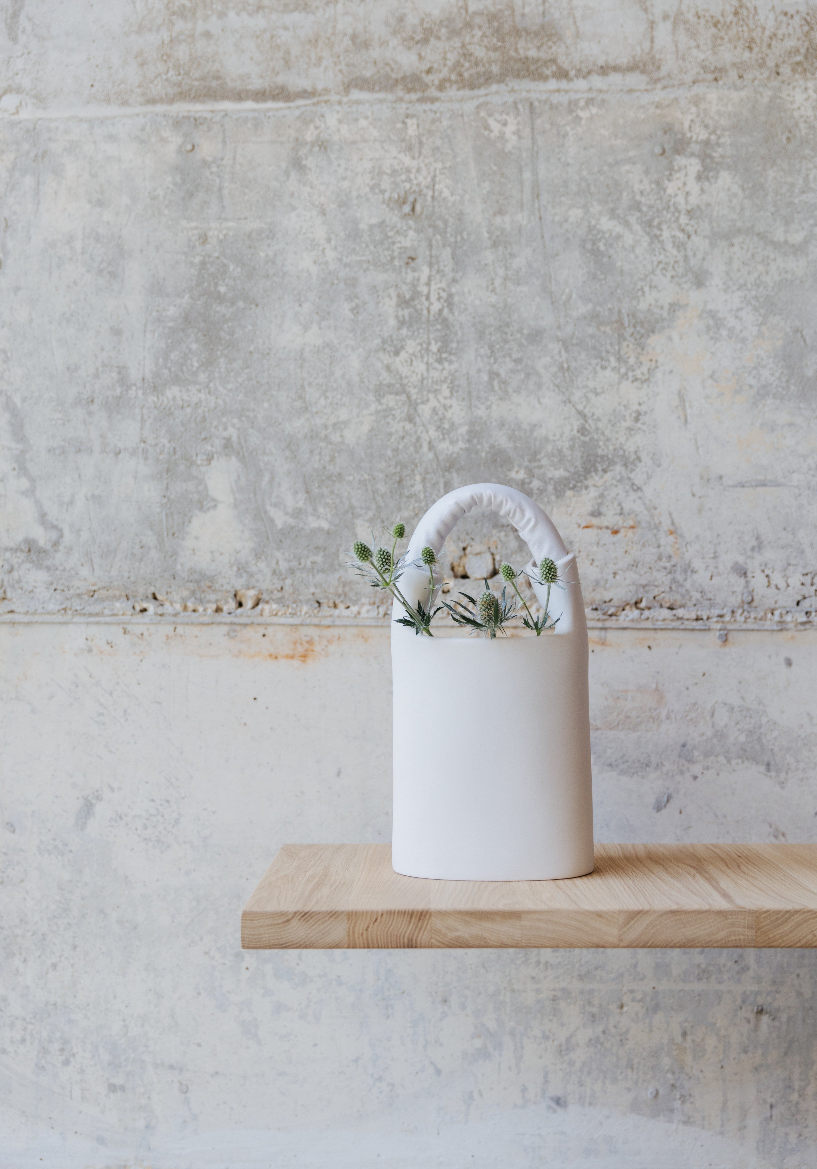 Vase Le Sac APPAREL — detail view