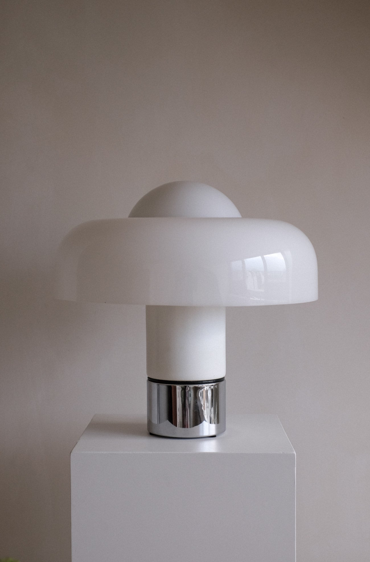 Brumbry Table Lamp by Luigi Massoni for Harvey Guzzini — front view with white glass shade