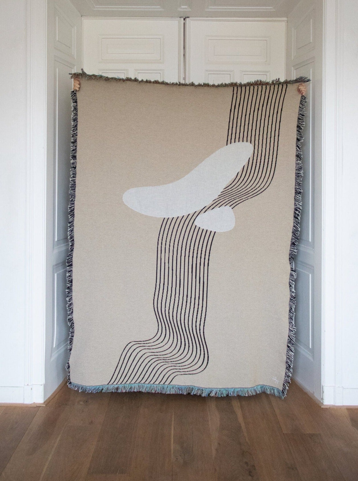 Cayuga | Jacquard throw — side angle