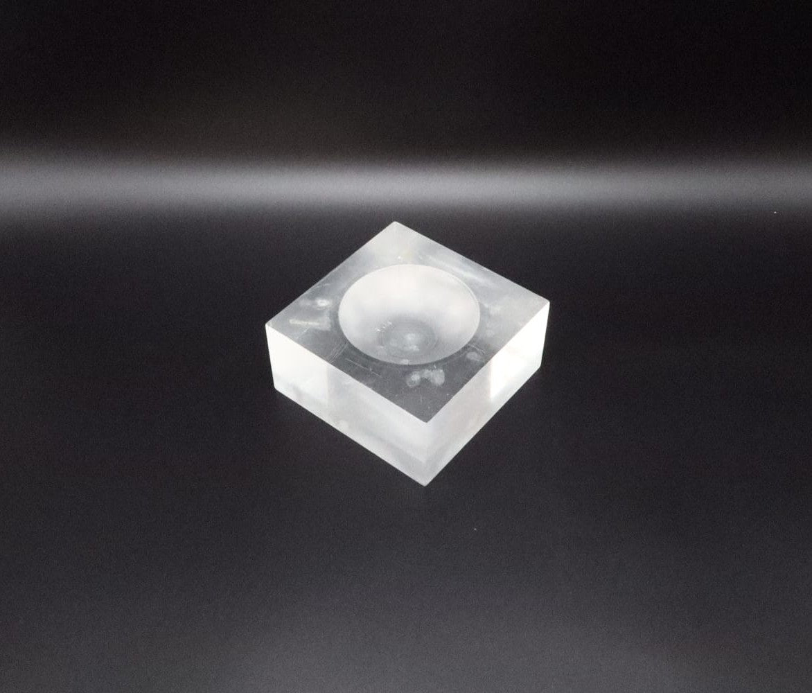 Vintage Minimalist Space Age Clear Lucite Cube Ashtray – 1970s — detail view