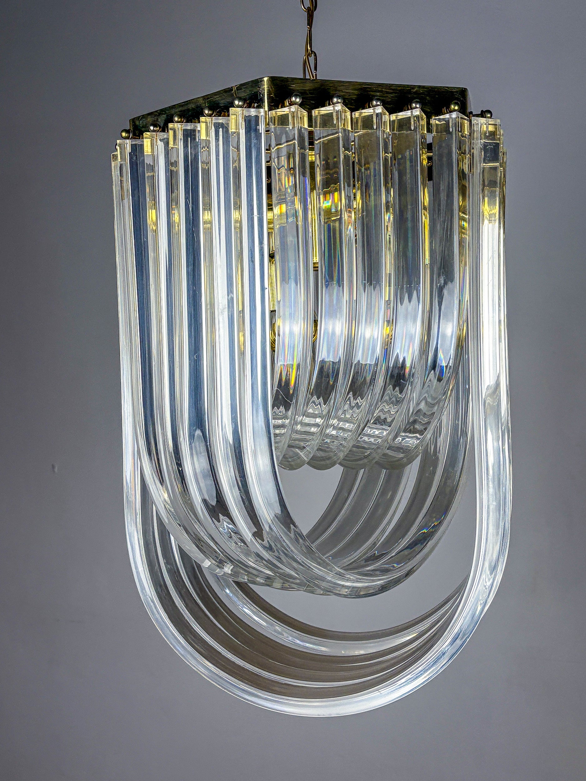 Long Mid-Century Curved Lucite Ribbon Chandelier in Brass, Italy — alternate view