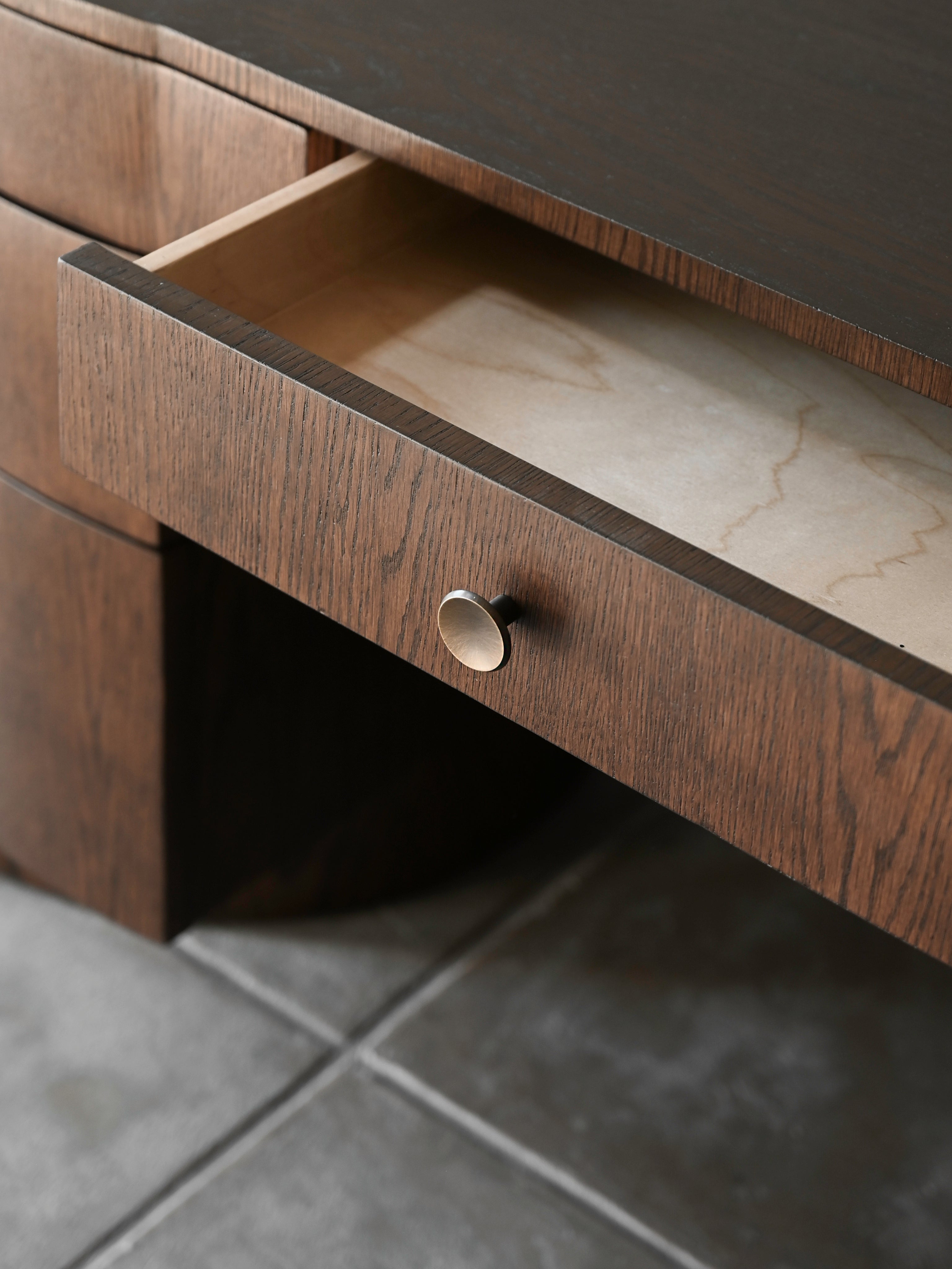 The Cañon Desk — side angle