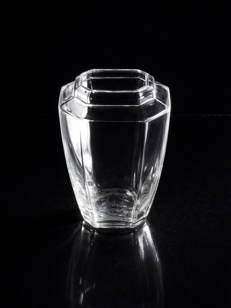 Prisma Vase in Neo Deco Style - 1980s — close-up of clear glass with angular design