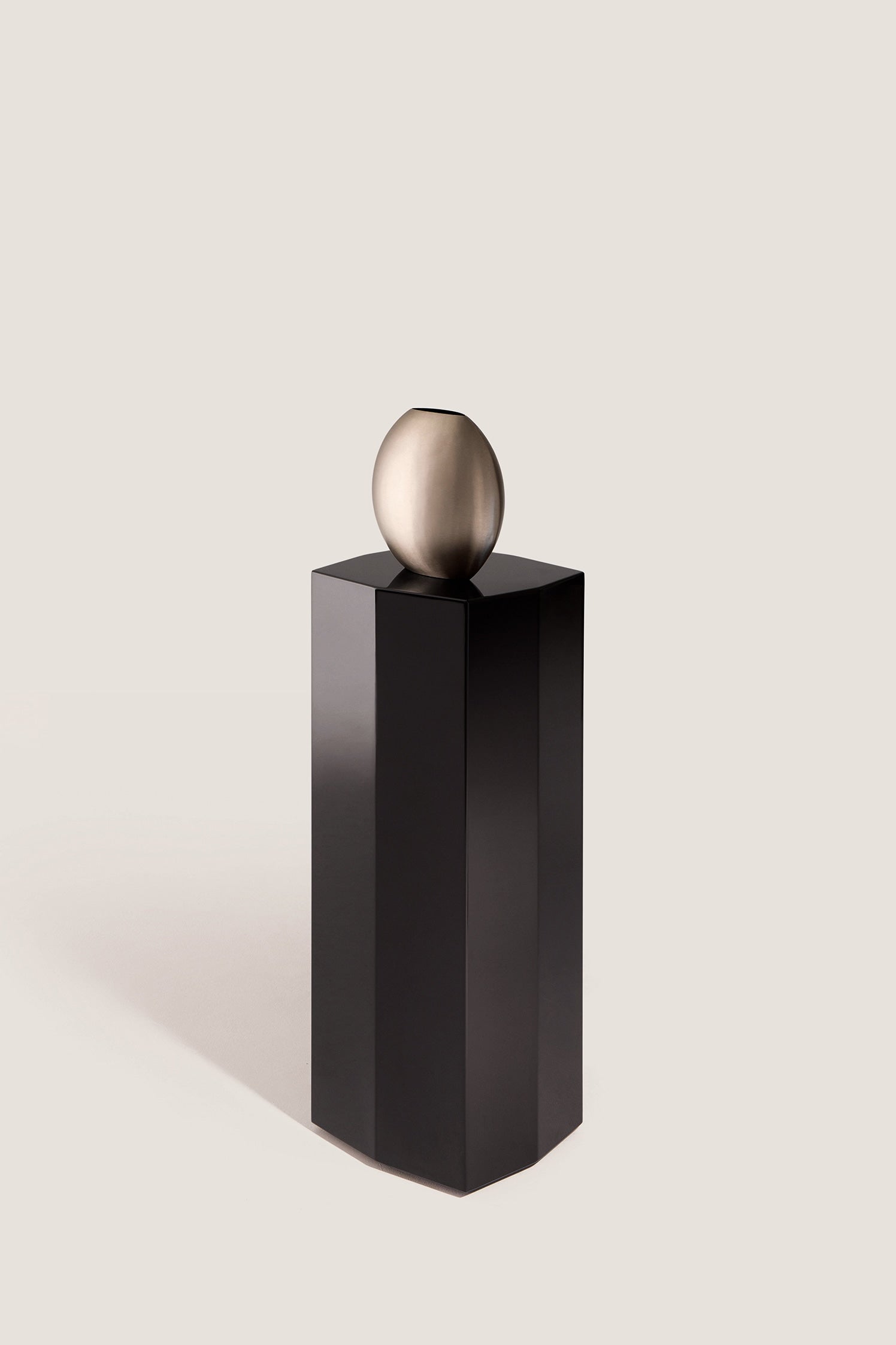 'Ame II' Lacquer Pedestal — additional view