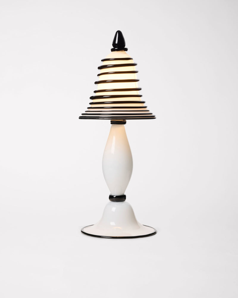 Rosenborg Table Lamp — detail view