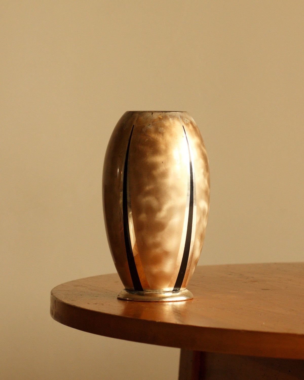 Art Deco Silverplate Vase by Mansión Luna | The Oblist