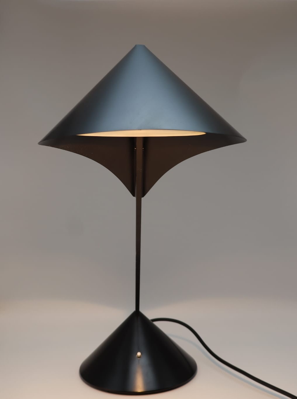 Mid-Century Italian Model Alobella Table Lamp by Giovanni Pasotto for Valenti Luce, 1970s — in context