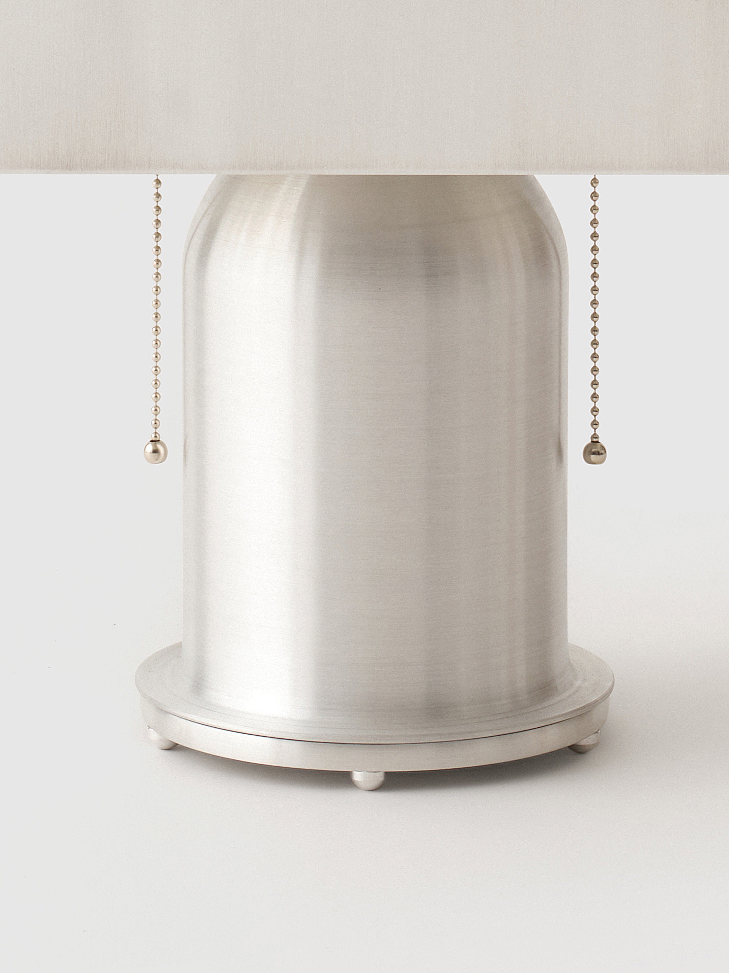 Hun Lee Bloom Table Lamp