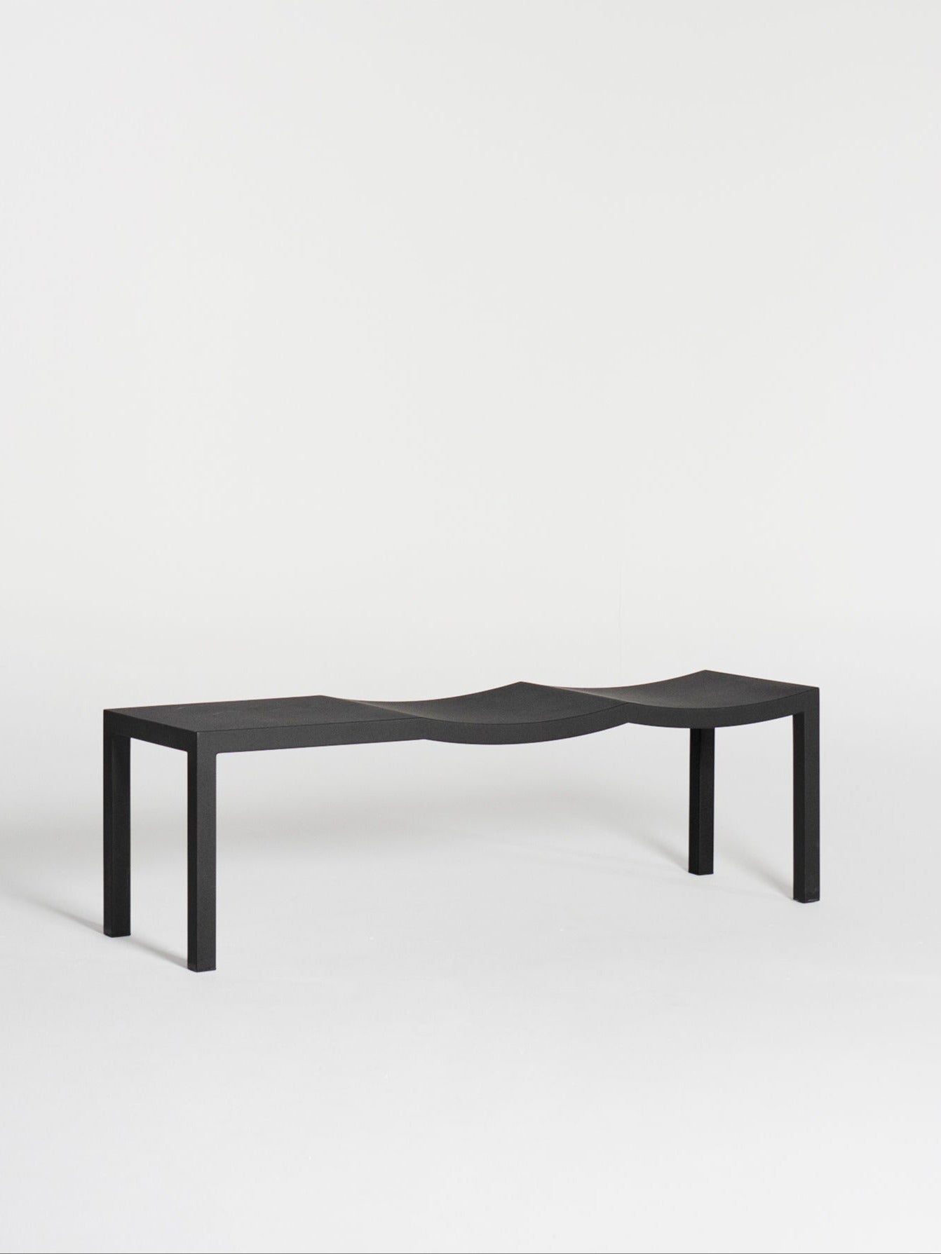 "Bis" bench by Andre Grippi | The Oblist