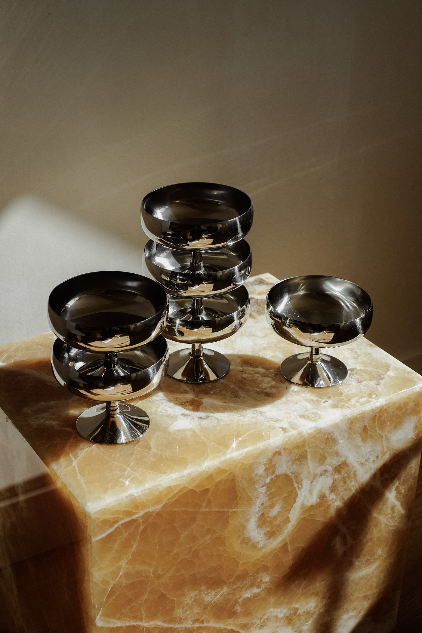 Set of 6 Italian Ice Coupes  — detail view