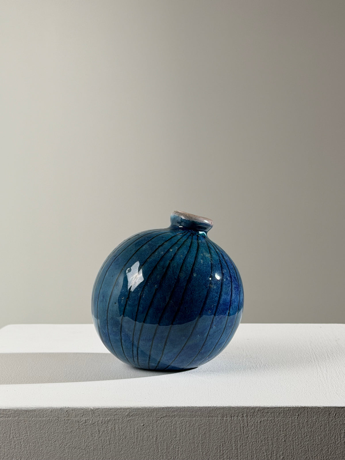 Rare round ceramic vase by the Cloutier brothers, France, circa 1960.  — detail view