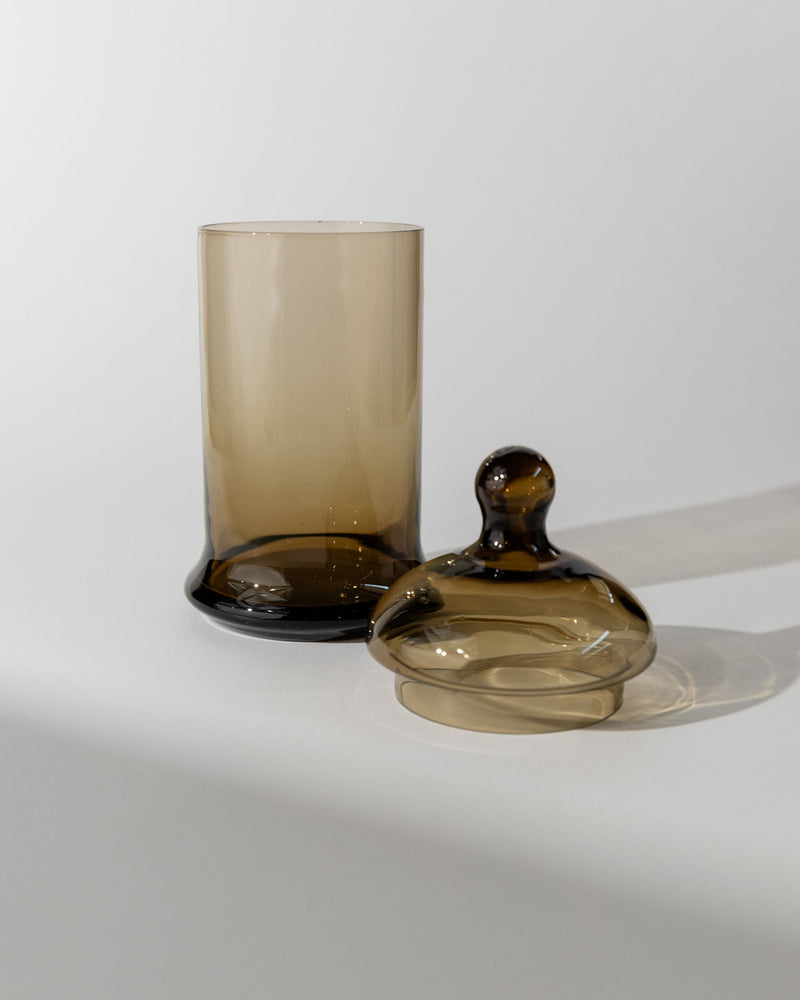 Amber Glass Lidded Box, Italy 1970s — close-up of amber glass lid and base