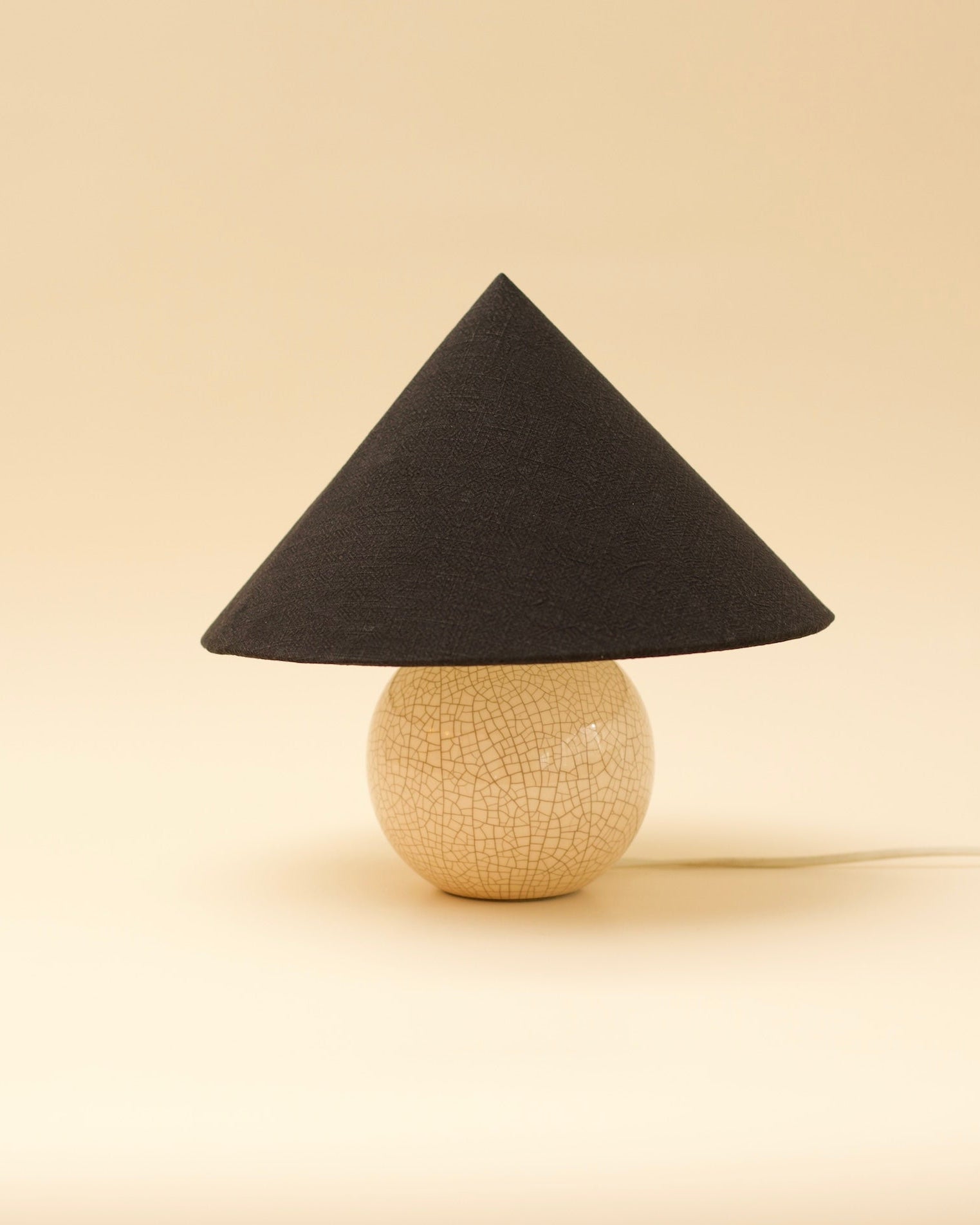 KLEE Table Lamp by SÒLER | The Oblist — ceramic base, black shade