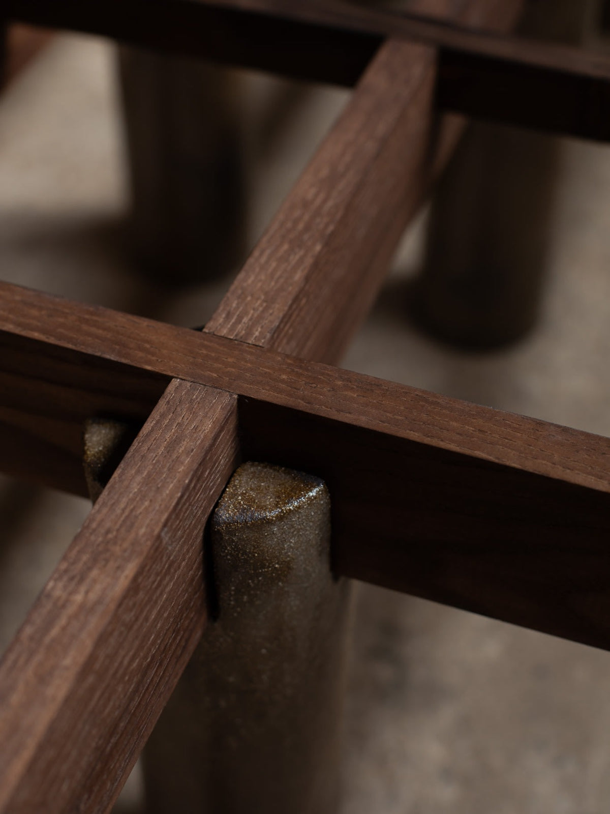 Wabi Sabi Coffee Table in Wood & Clay - Ivory White Edition — close-up