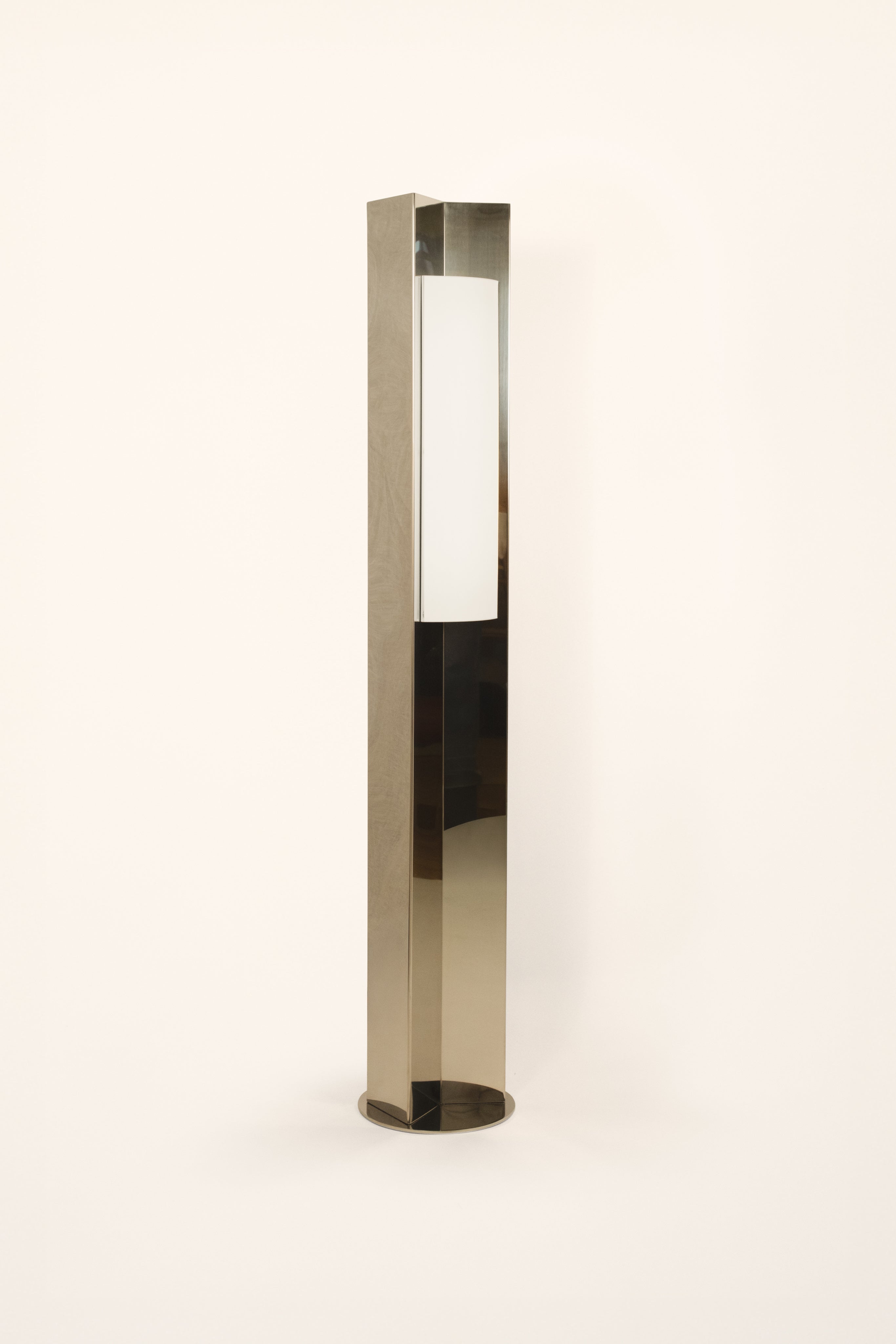 'Arrow 158' Floor Lamp — side angle