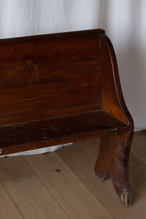 Farmhouse Bench — detail view