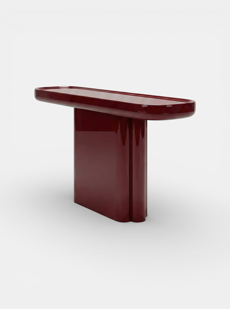 Ugo Bordeaux Lacquered Wood — detail view