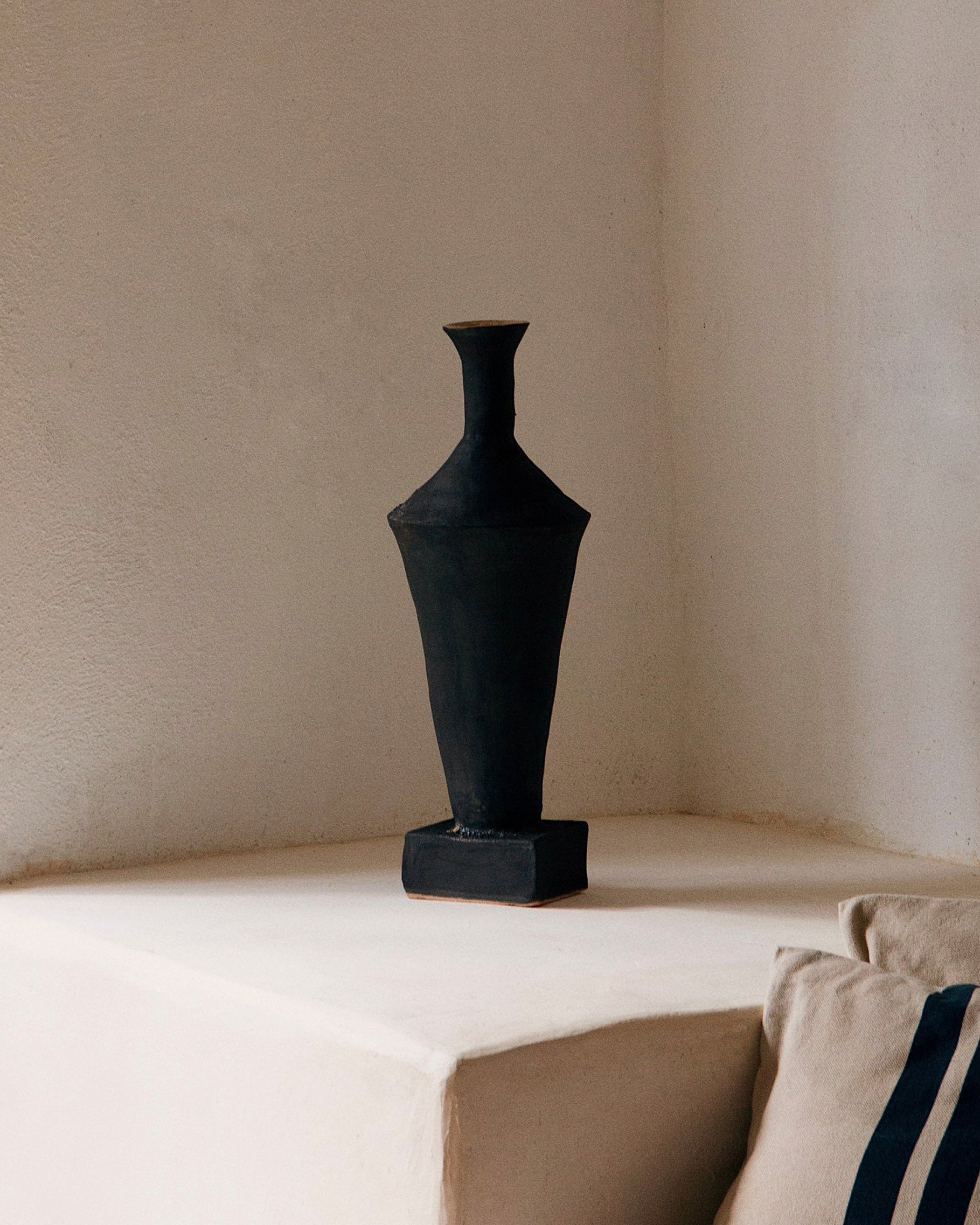 Open Water Vessel Large — side angle