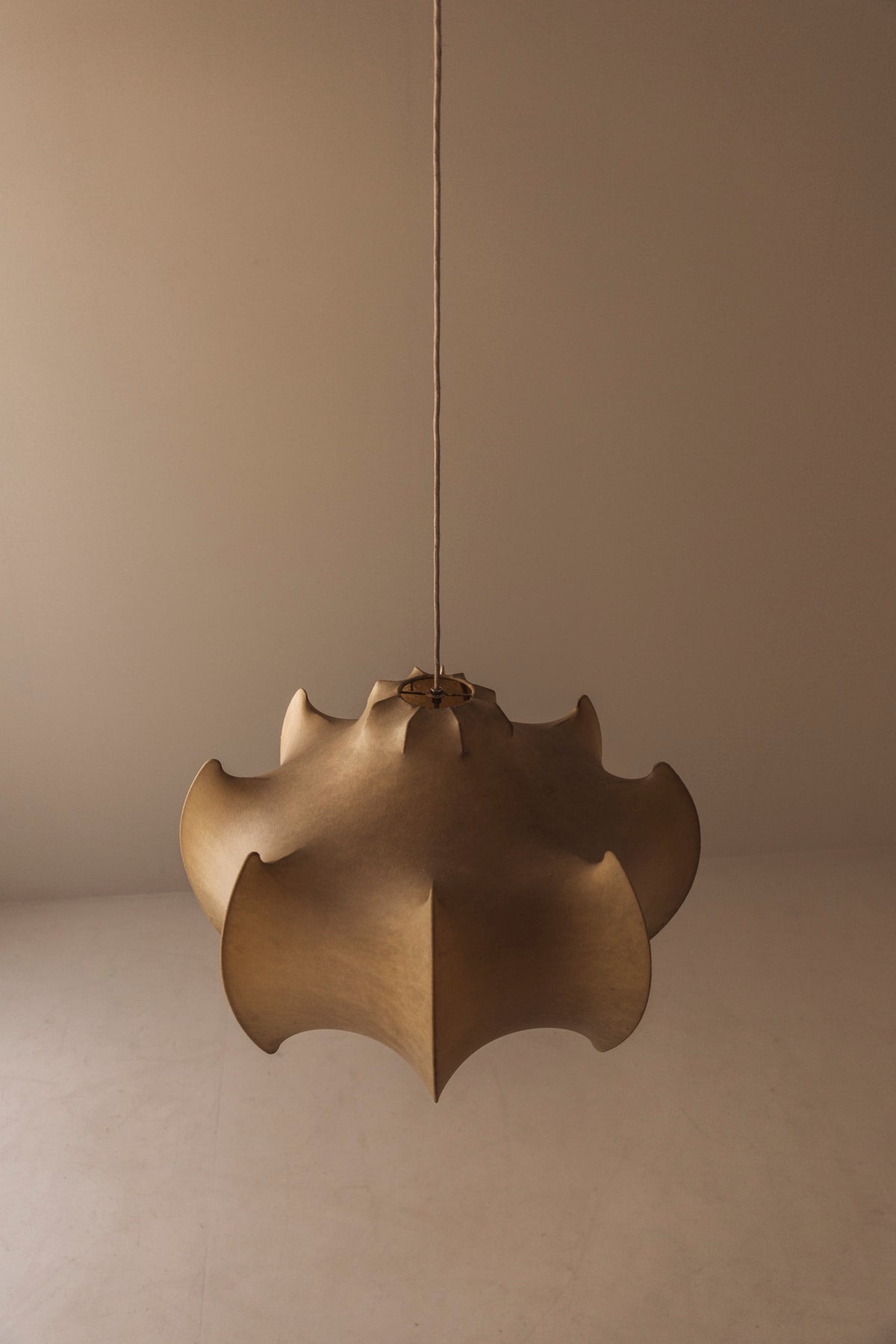 Early Viscontea lamp by Achille and Pier Giacomo Castiglioni for flos, 1960s — view 9