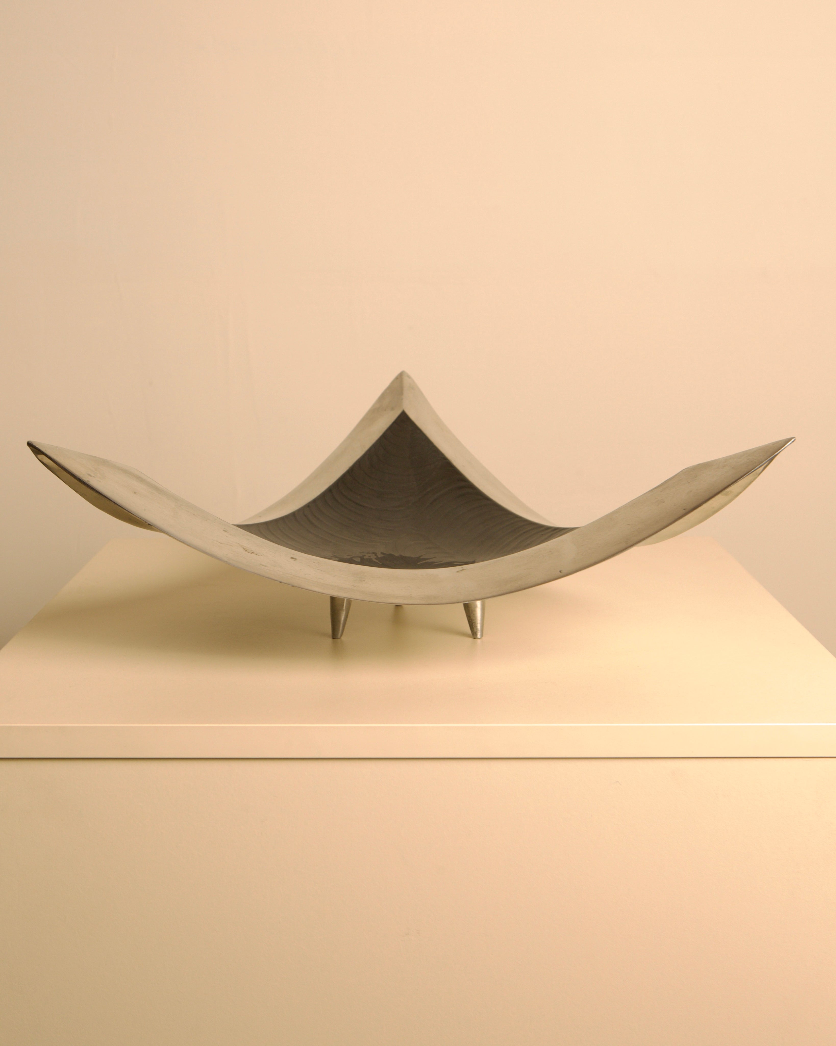 Large 80s Italian Brandani valet tray — detail view