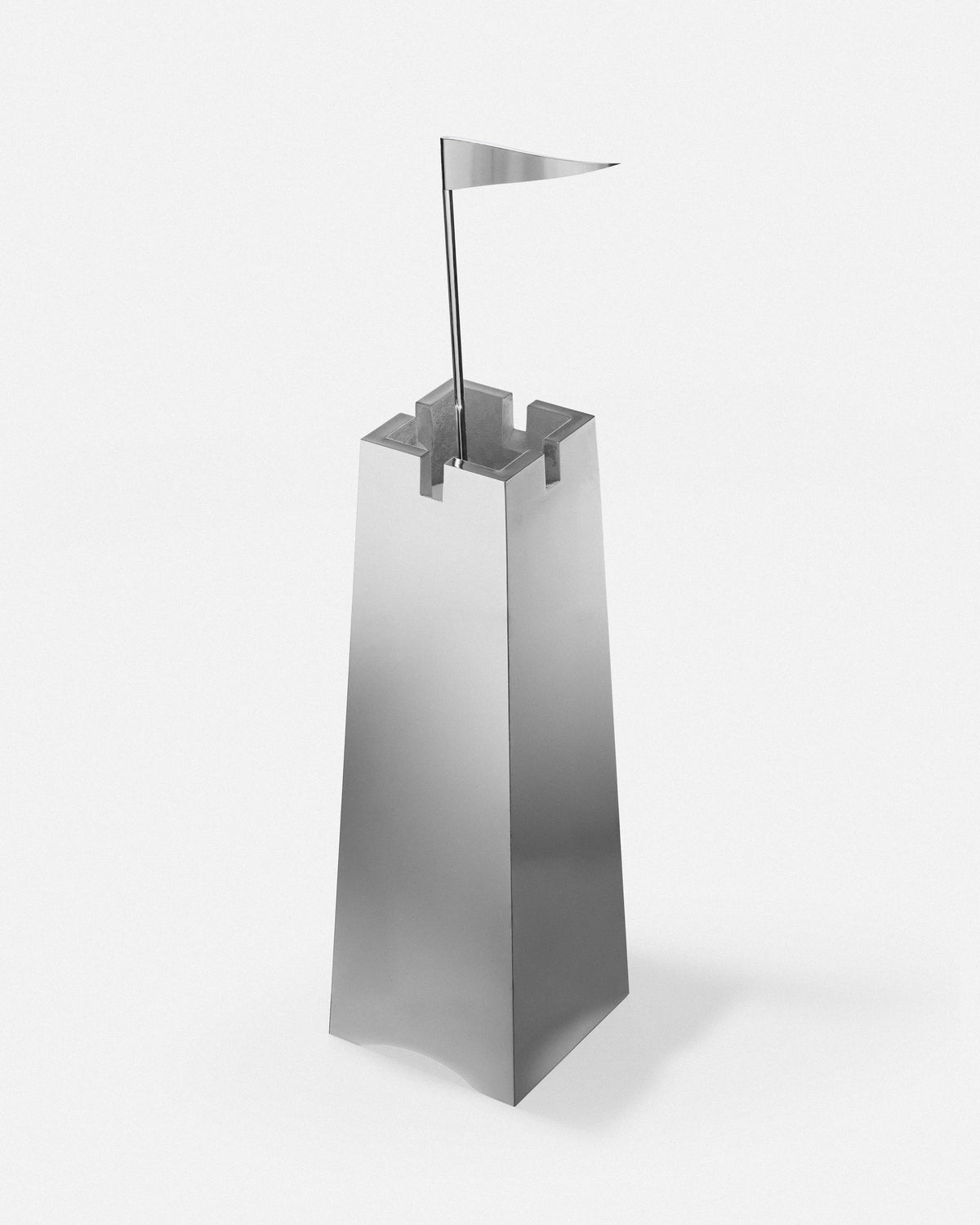 La Tour Prend Garde, Kristian Gavoille, 1991 - Ashtray in Cast Aluminium. — lifestyle setting