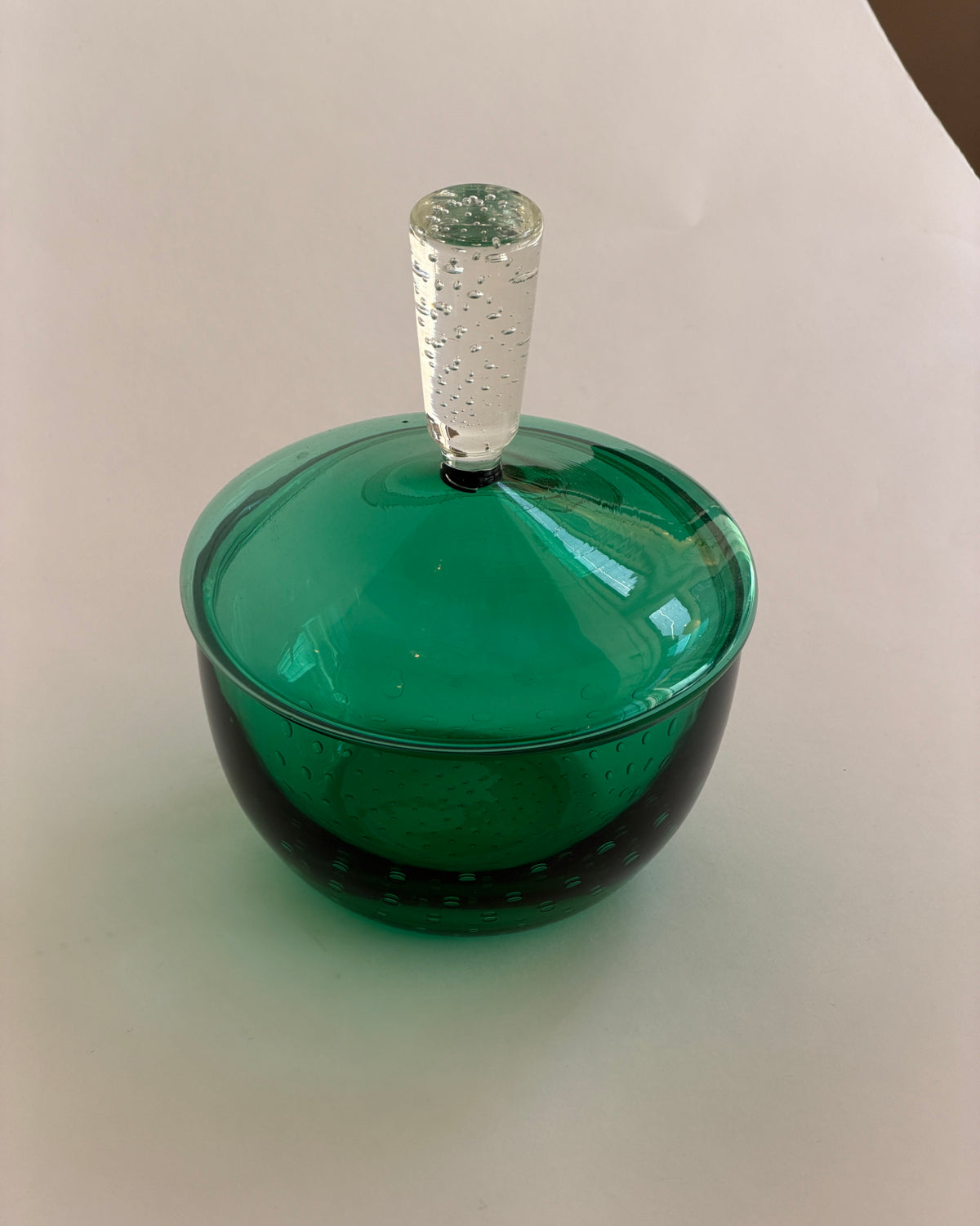 Vintage large green/clear Murano bubble bonbonniere — side angle