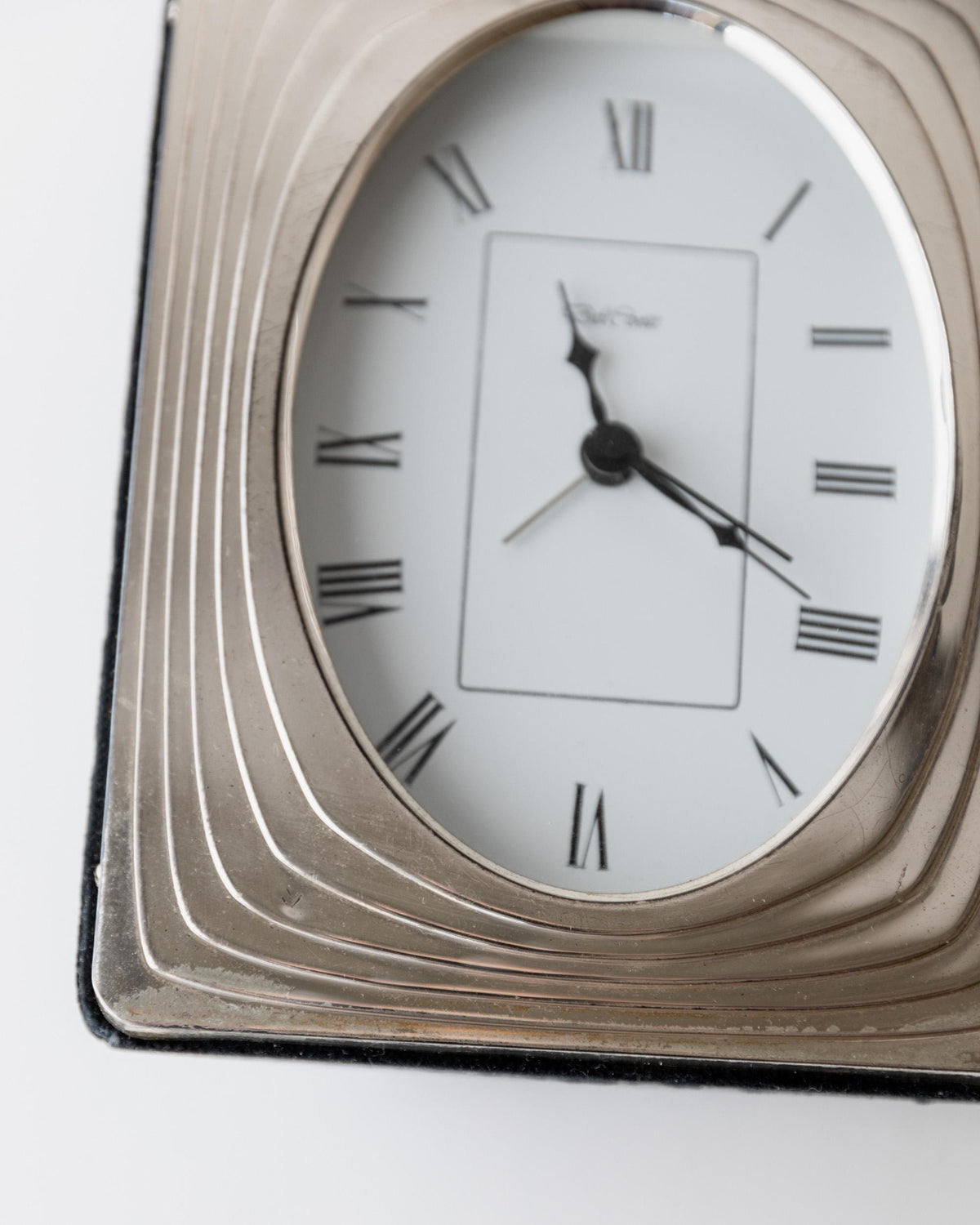 Vintage 1960s Silver Plated Desk Clock by Del Conte Italy, Rectangular Case with Oval Clock Face, Mid Century Design, Elegant Gift Idea — view 9