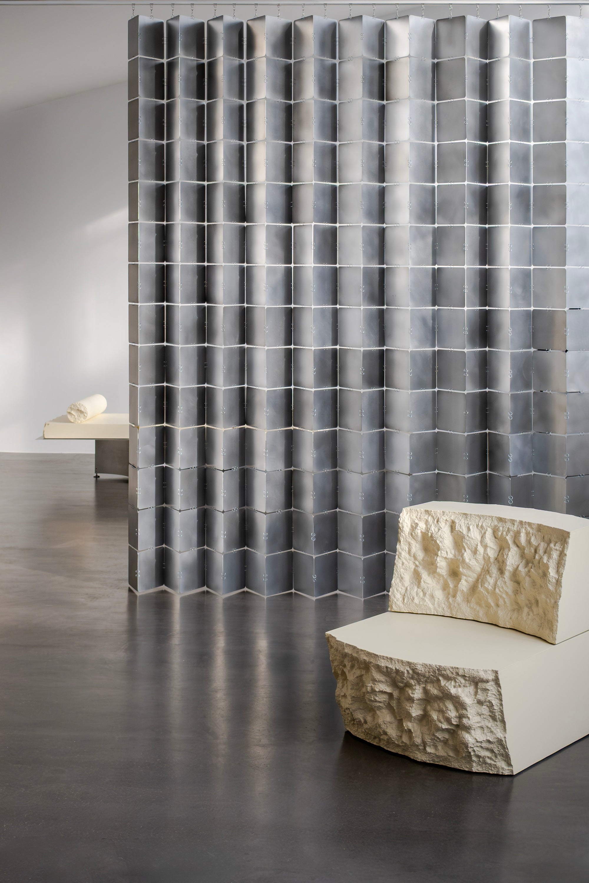 Nolastar_aluminium – Room Divider And Curtain — close-up