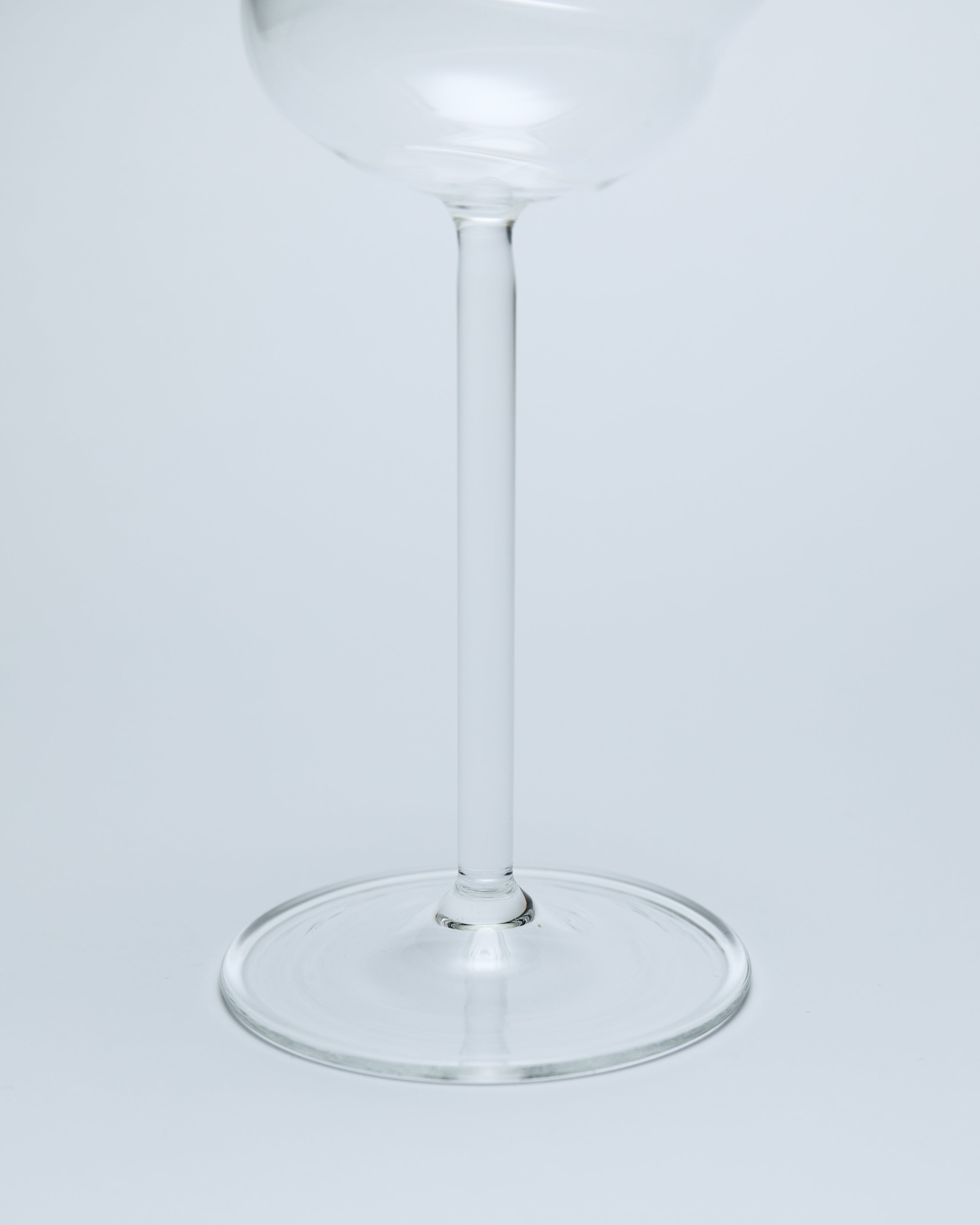 Paguro Chalice Wine Glasses Set of Two — lifestyle setting