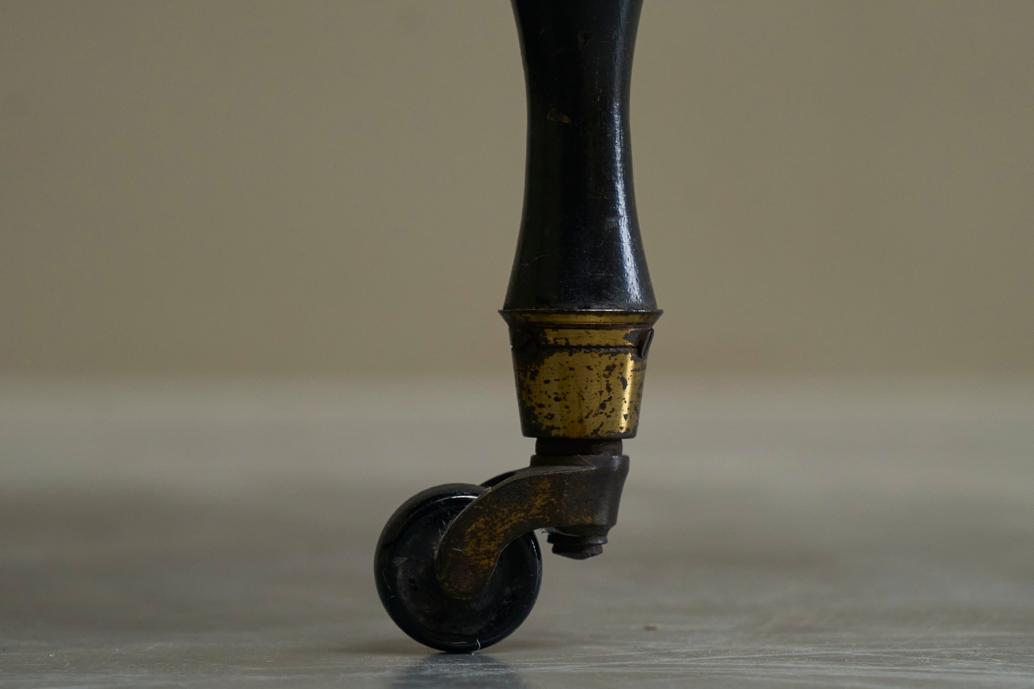 Beautiful Ebonized Bobbin Turned Baby Sutherland Table England Late 19th Century — view 9