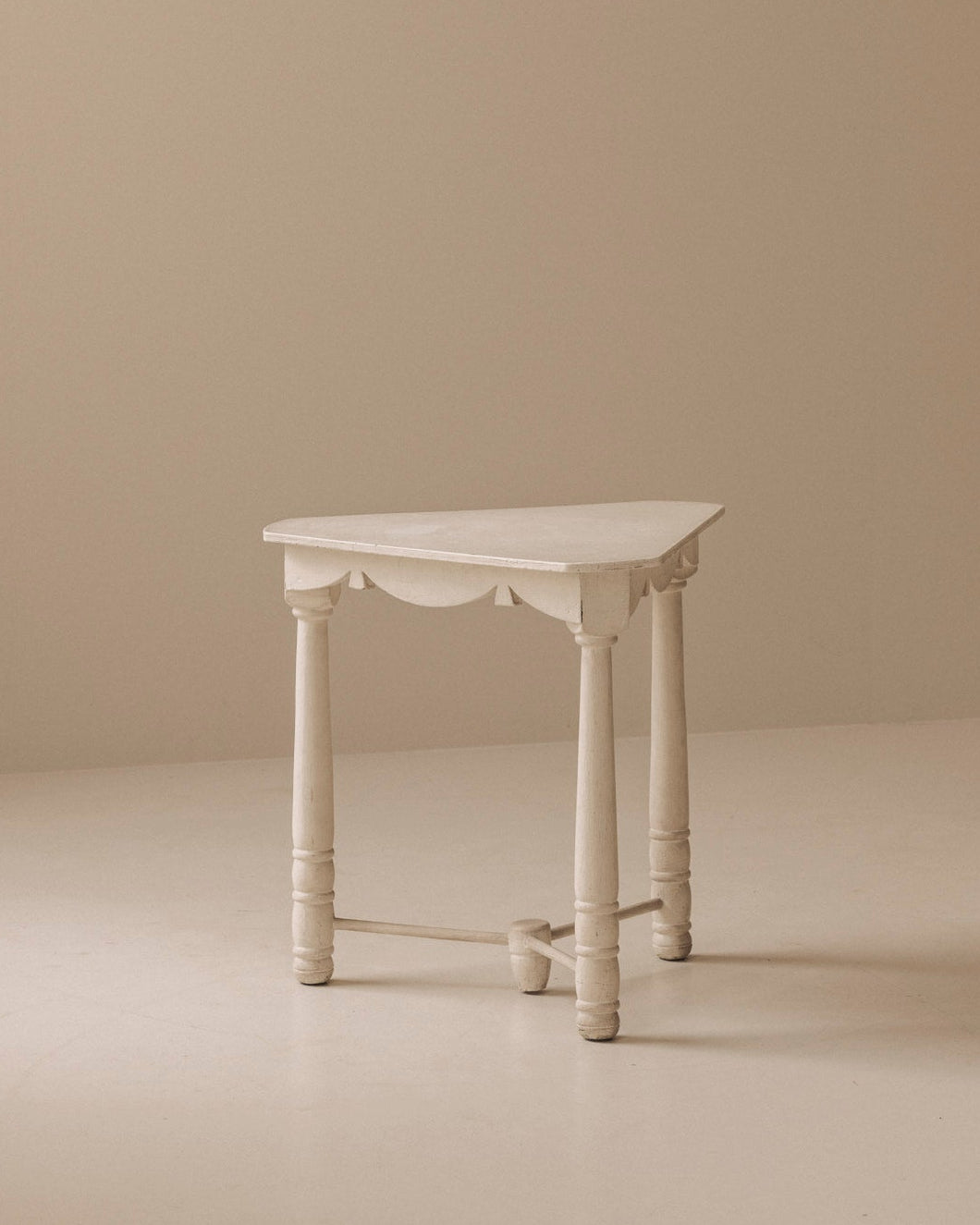 Side table attributed to Atelier Martine / Paul Poiret, France 1920s by Modern Living | The Oblist