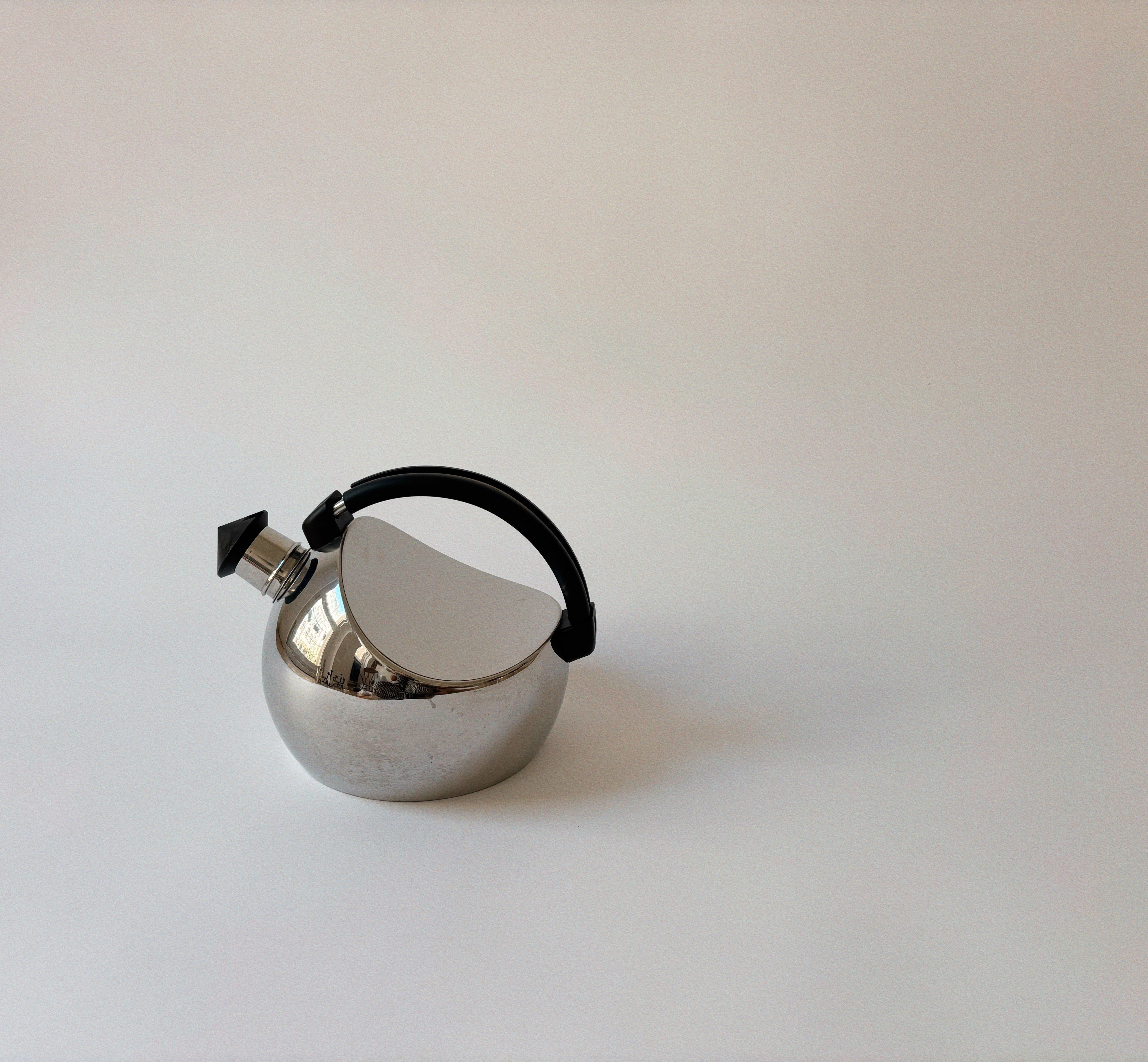 Mirror Ball Kettle, 1980's Italy — alternate view