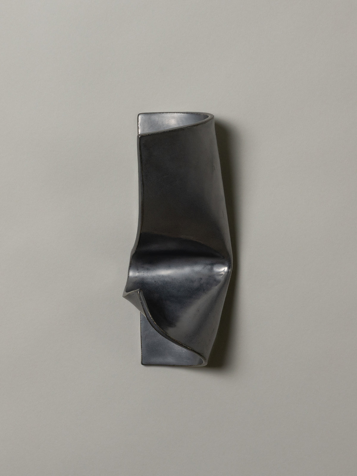Shai Sconce Graphite, Left — detail view