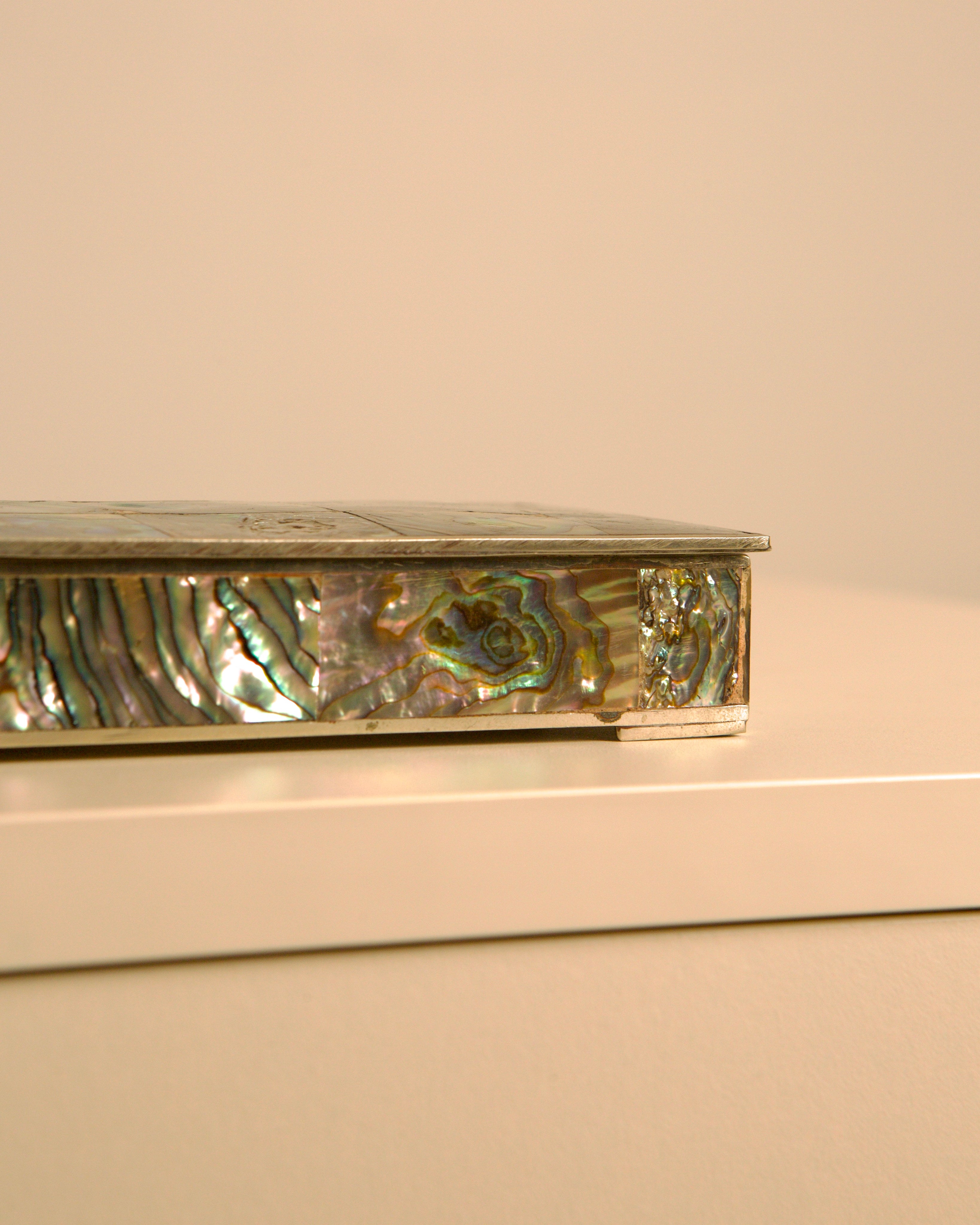 Italian Rectangular Silver and Mother-of-pearl Inlaid Box 40s — top view highlighting mother-of-pearl inlay detail