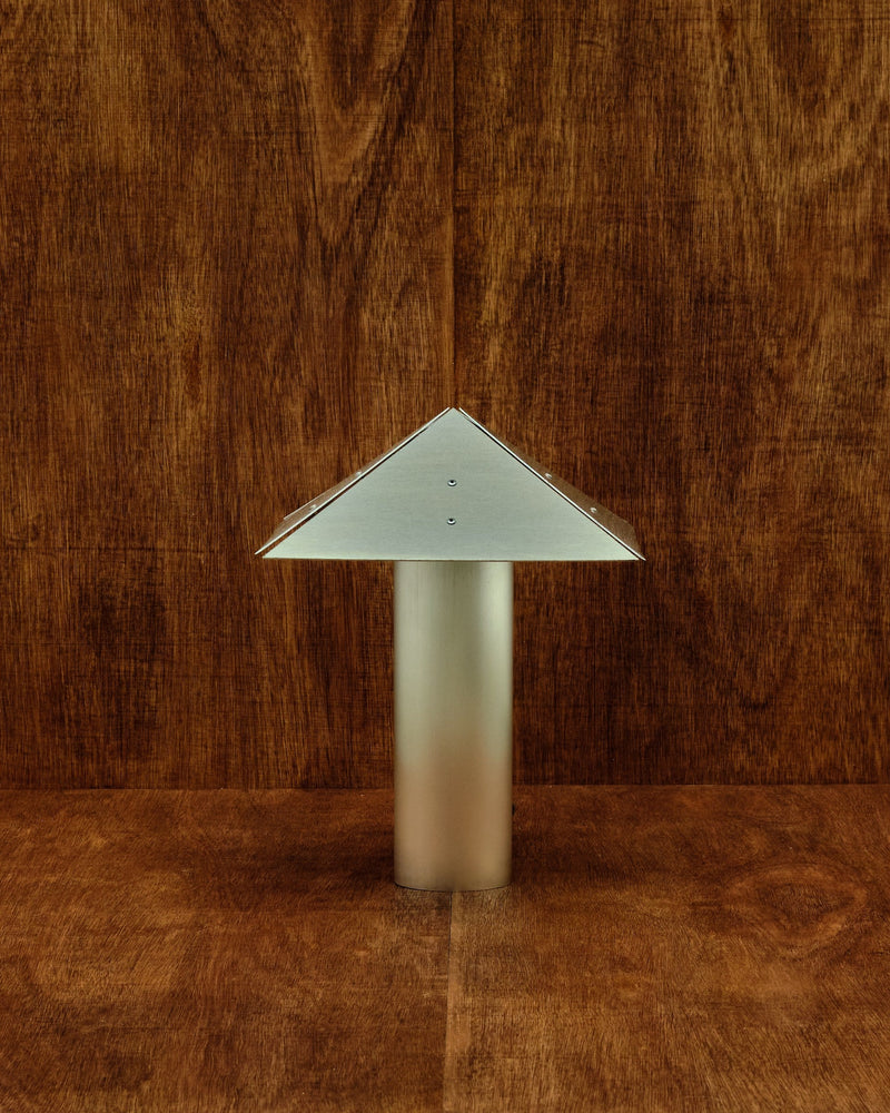 Chimney Table Lamp - Art Deco Style — detail view