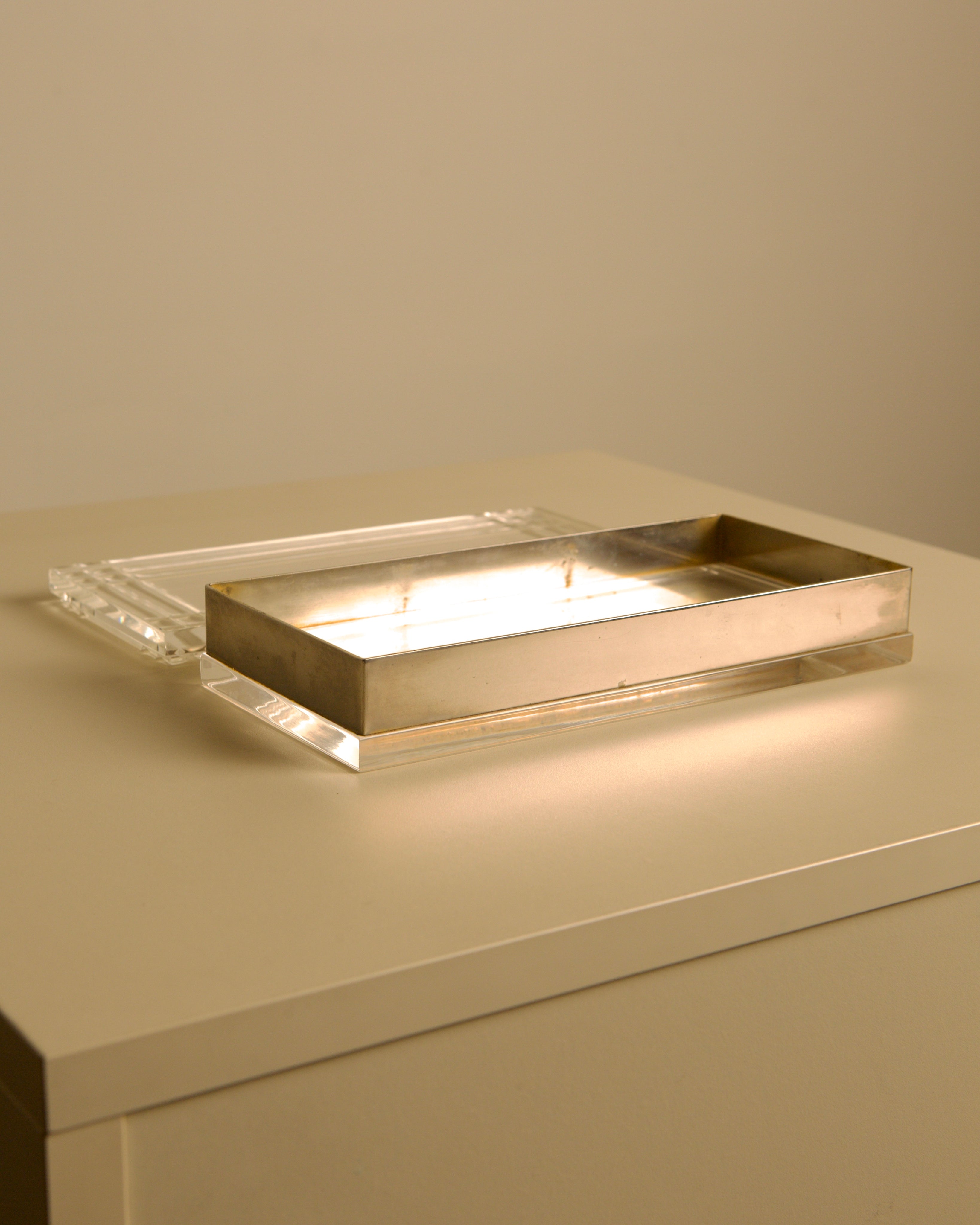 Large Rectangular Italian Silver and Plexiglass Box 70s — back view on neutral surface