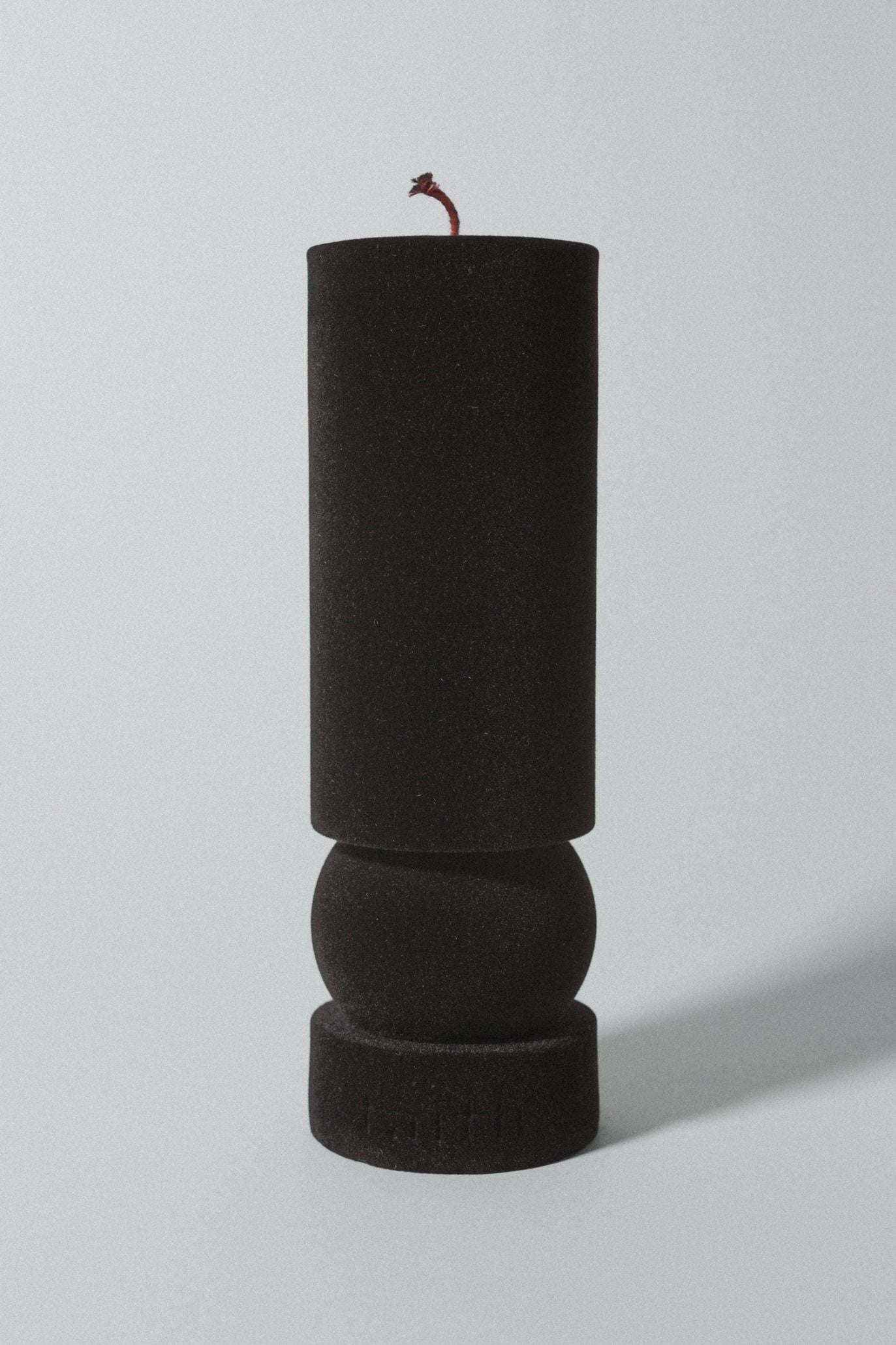 Ninu Black Velvet Candle by Taith | The Oblist