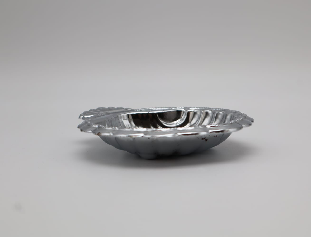 Vintage Silver-Plated 'Coquille' Shell Dish – 1970s France — detail view