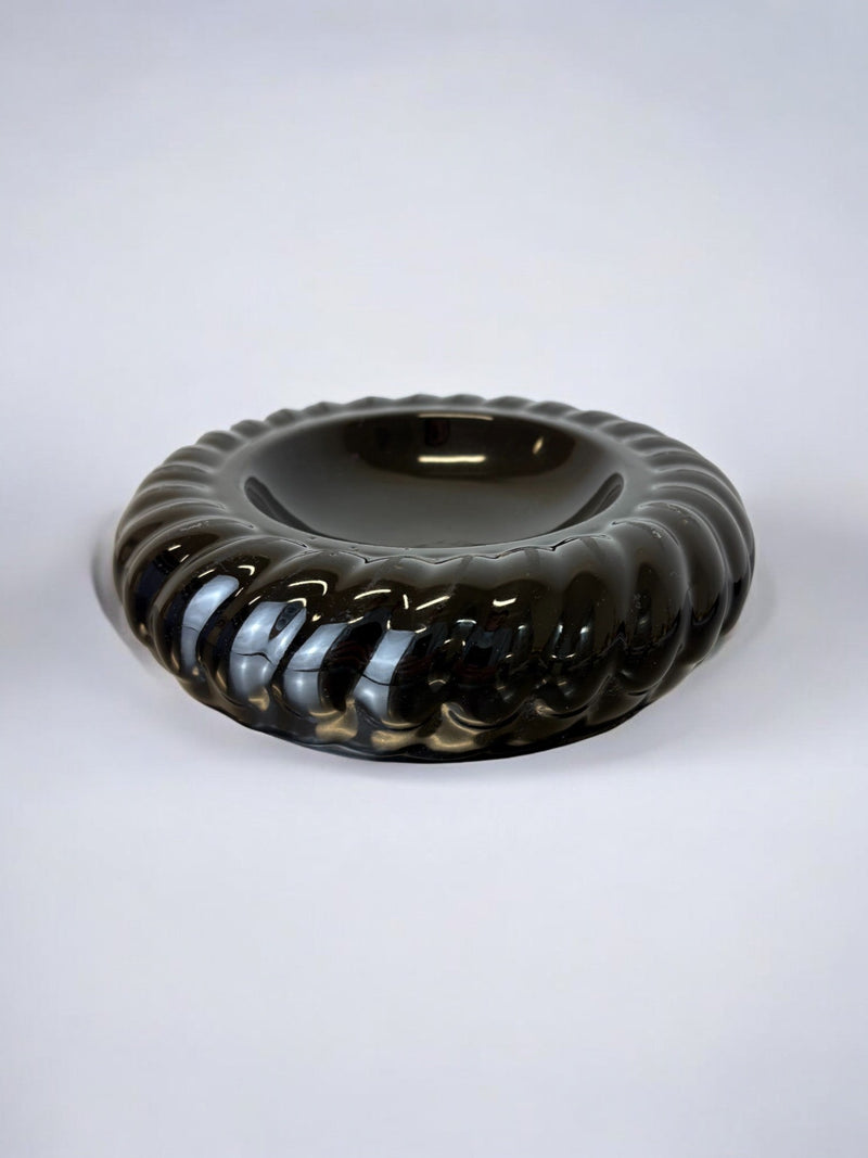 Tommaso Barbi black Ceramic Ashtray or vide-poches, Italy, 1970s by Malamar Studio | The Oblist