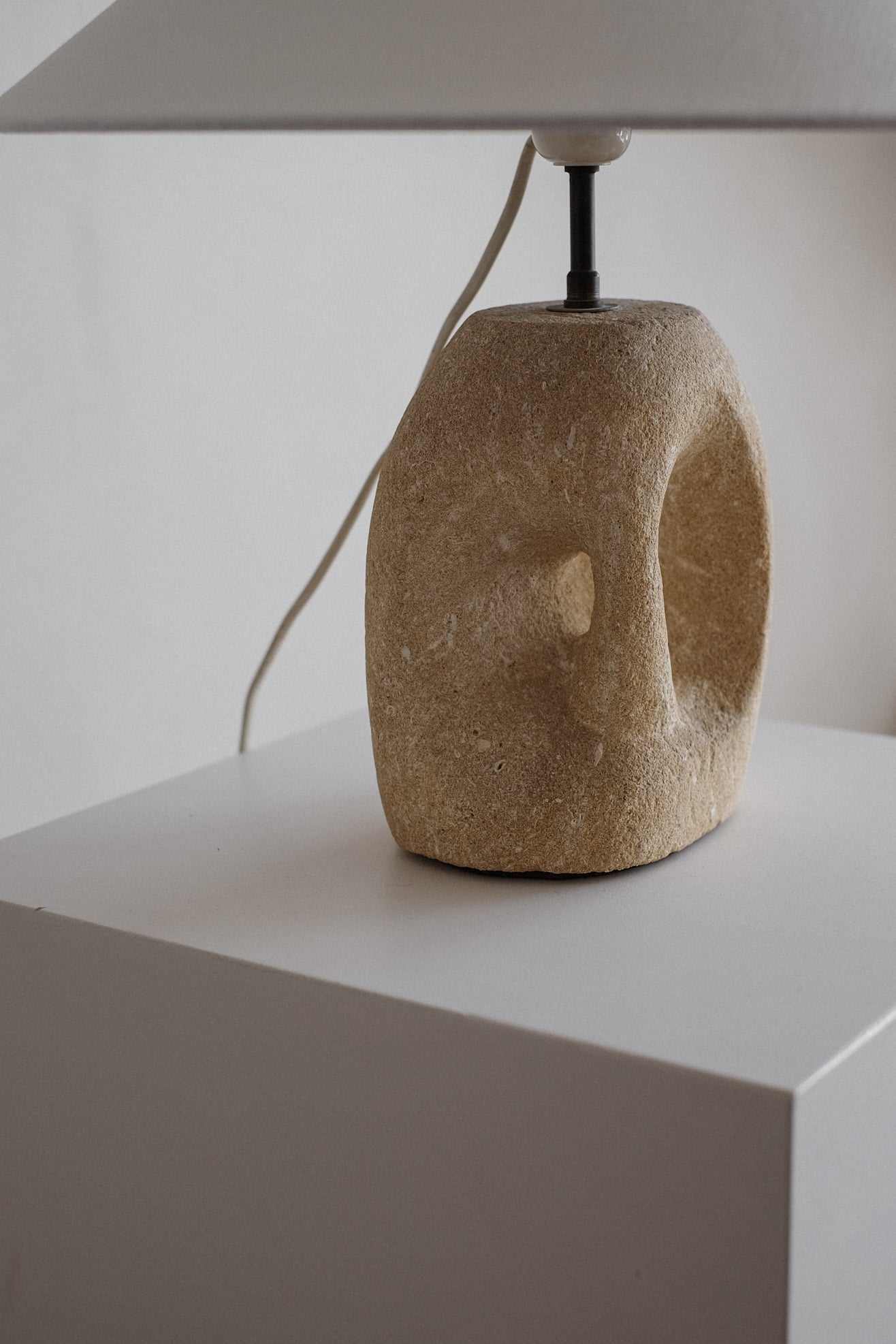Table Lamp in Hand-Carved Stone by Pierre-Albert Tormos, 1970s — additional view