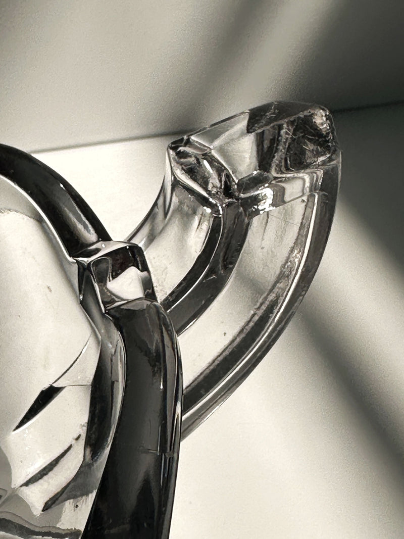 Crystal Glass Bowl — close-up of clear glass edge detail