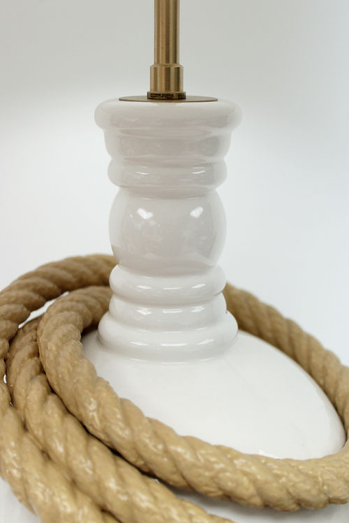 SAILOR roped ceramic white lamp — close-up of glossy ceramic base with rope detail